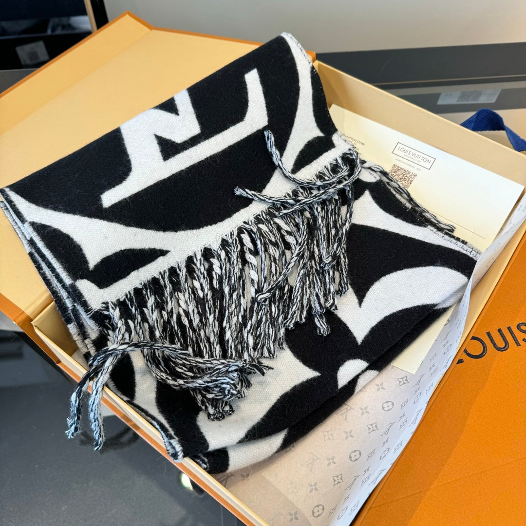 LV 25 Scarf 186cm Black White Wool 293490