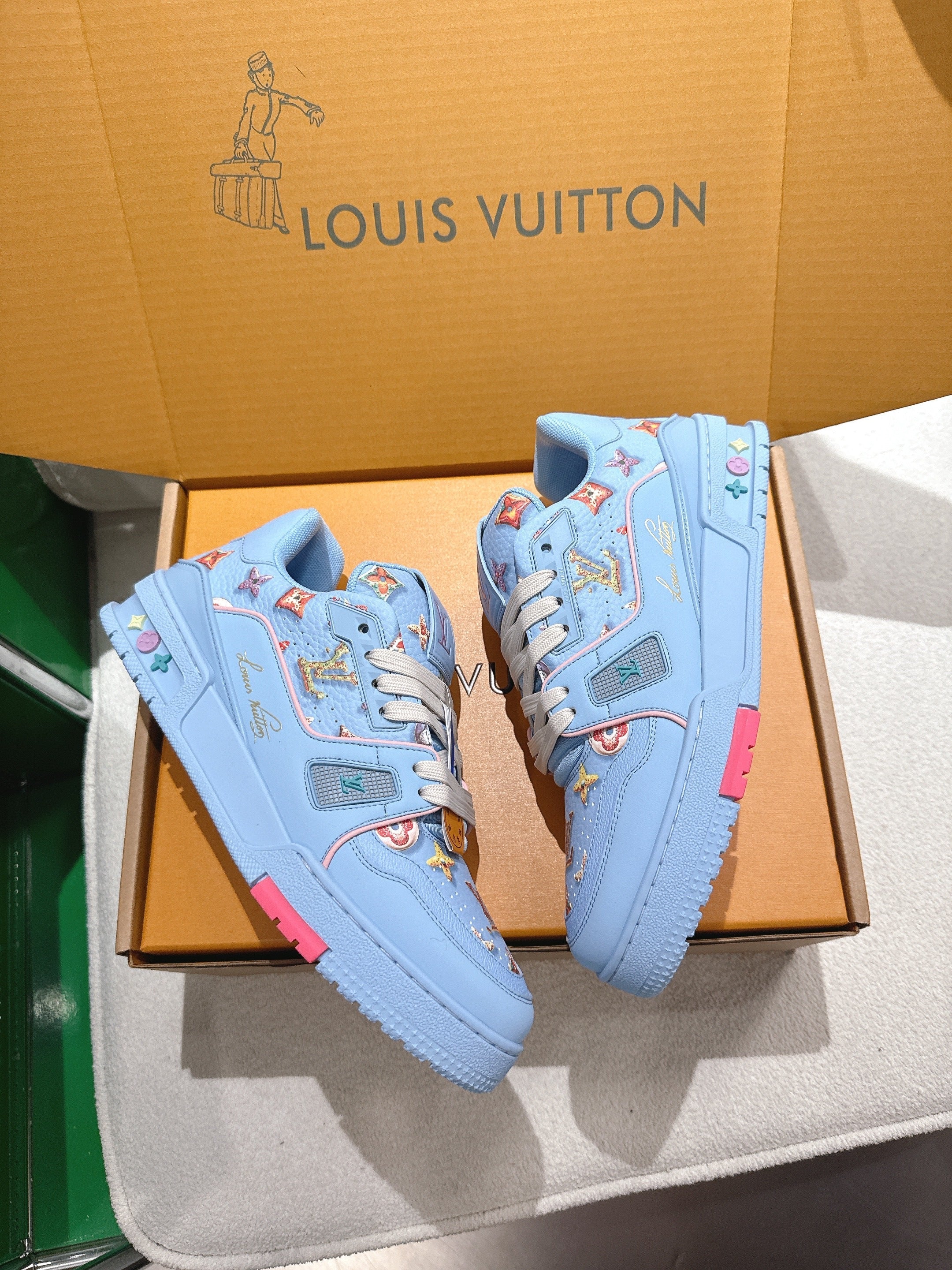 LV 26ss Trainer Sneakers Blue Colorful Cowhide 632143