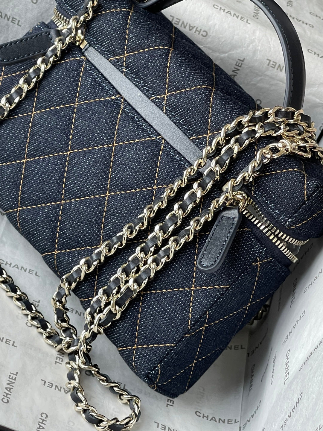 Chanel 2026 Vanity Bag 19.5cm Blue Denim Leather