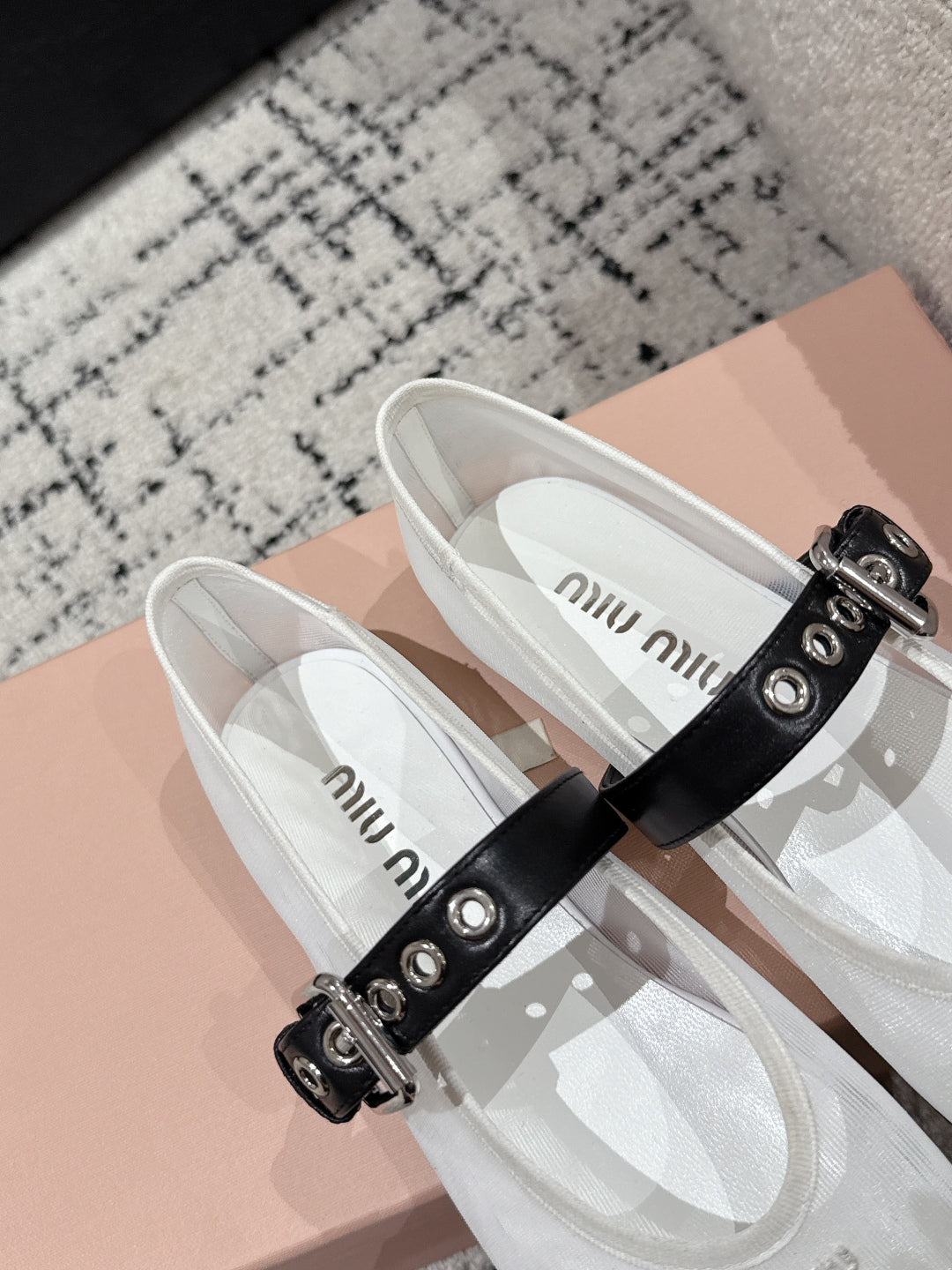 Miu Miu 25 Hollow Ballet Flats White Mesh Frabic