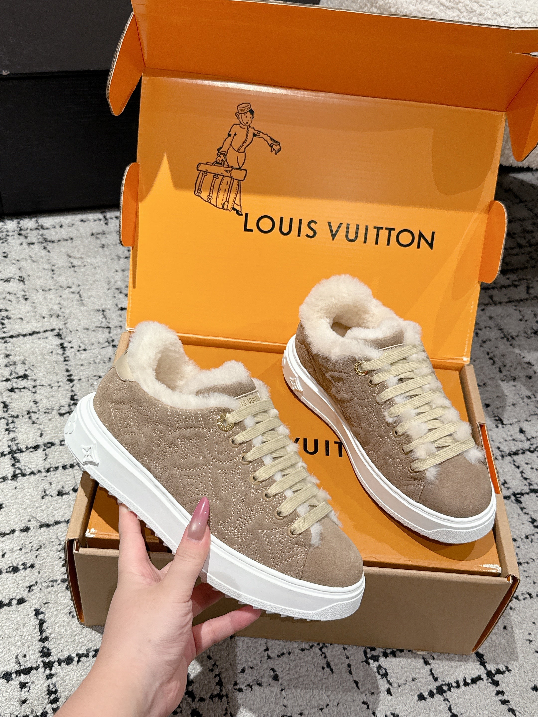 LV 2026 Time Out Sneaker Beige White Suede Wool 595291