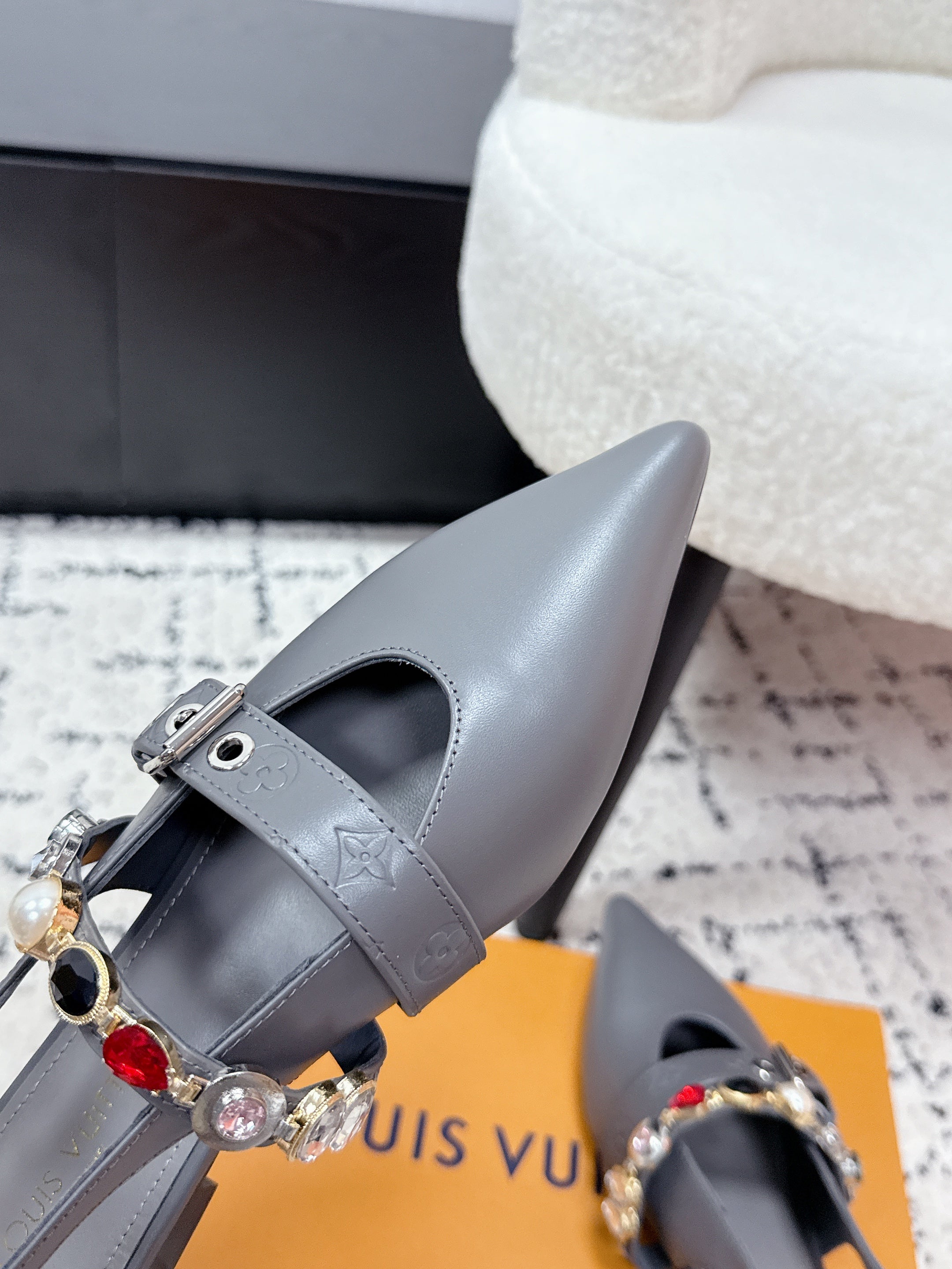 LV 26s Slingback Flats Gray Cowhide 616915
