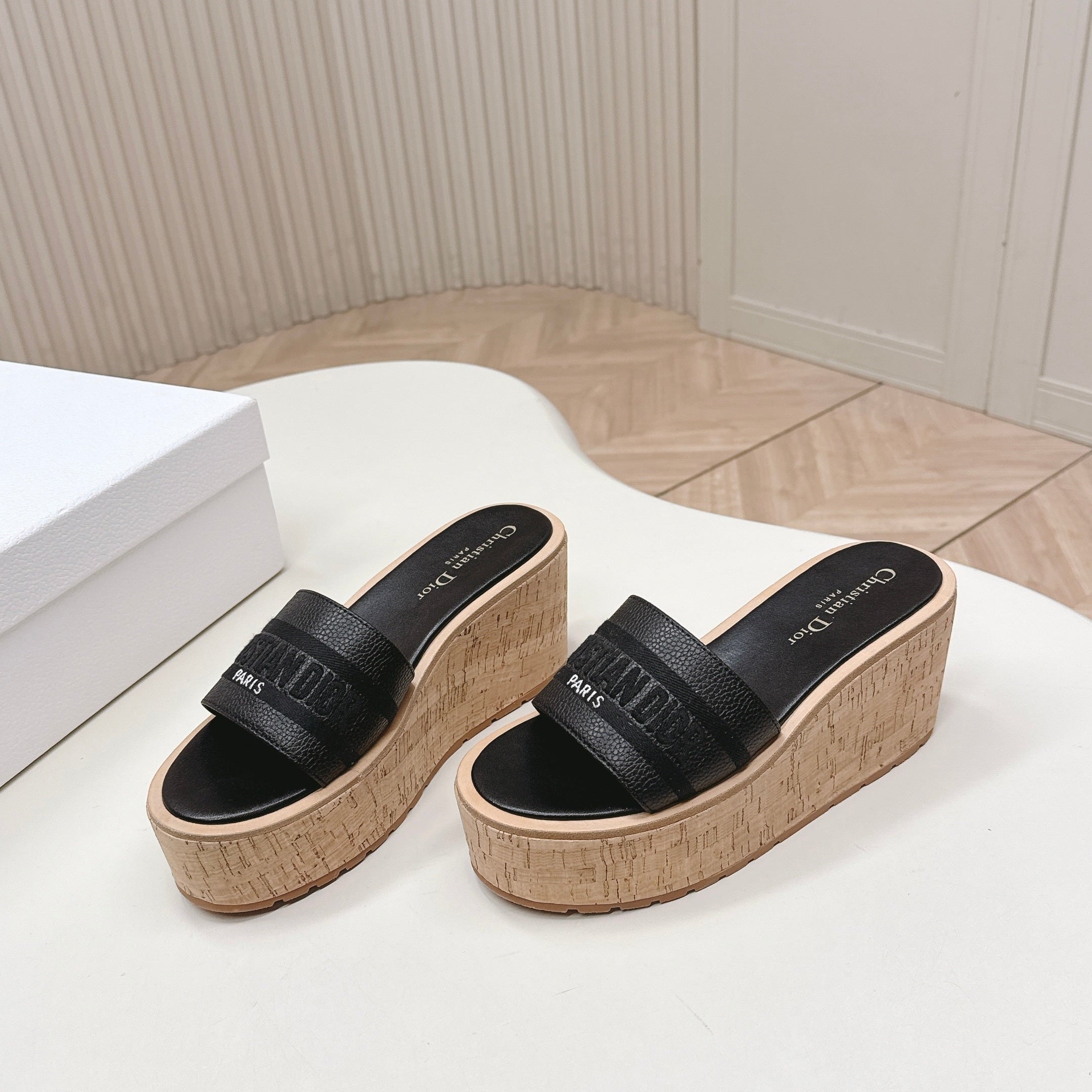 CD 26s  Platform Sandals 85 Black Cowhide 643779