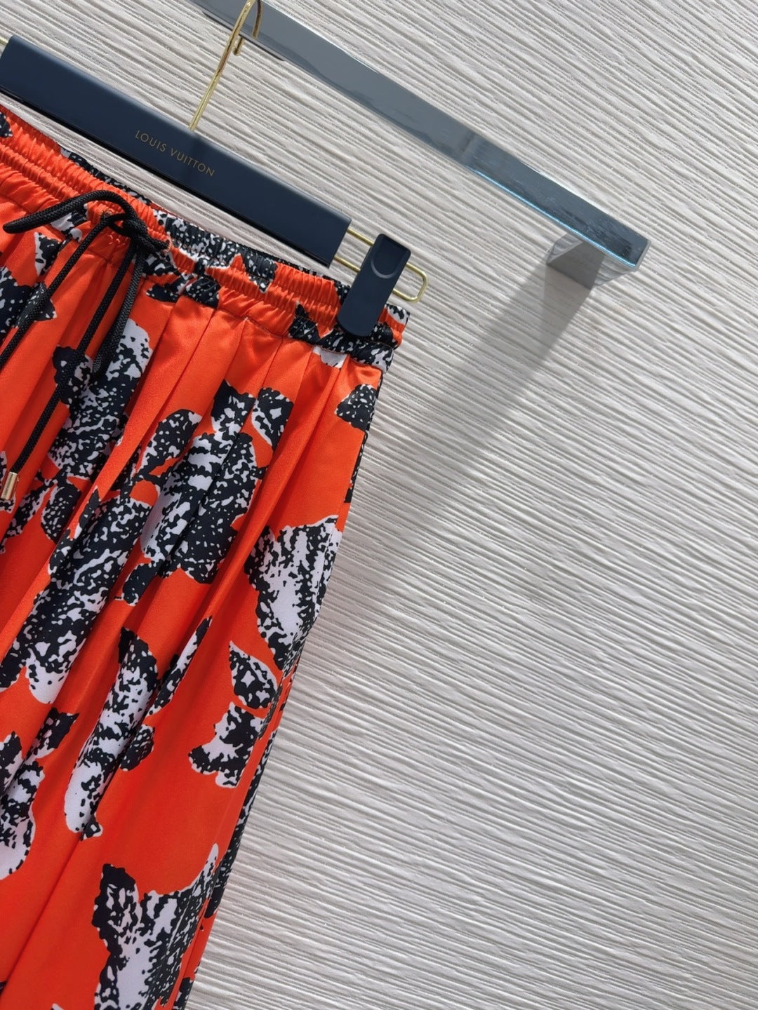 LV 25 Mysterious Charm Skirt Red Poliester