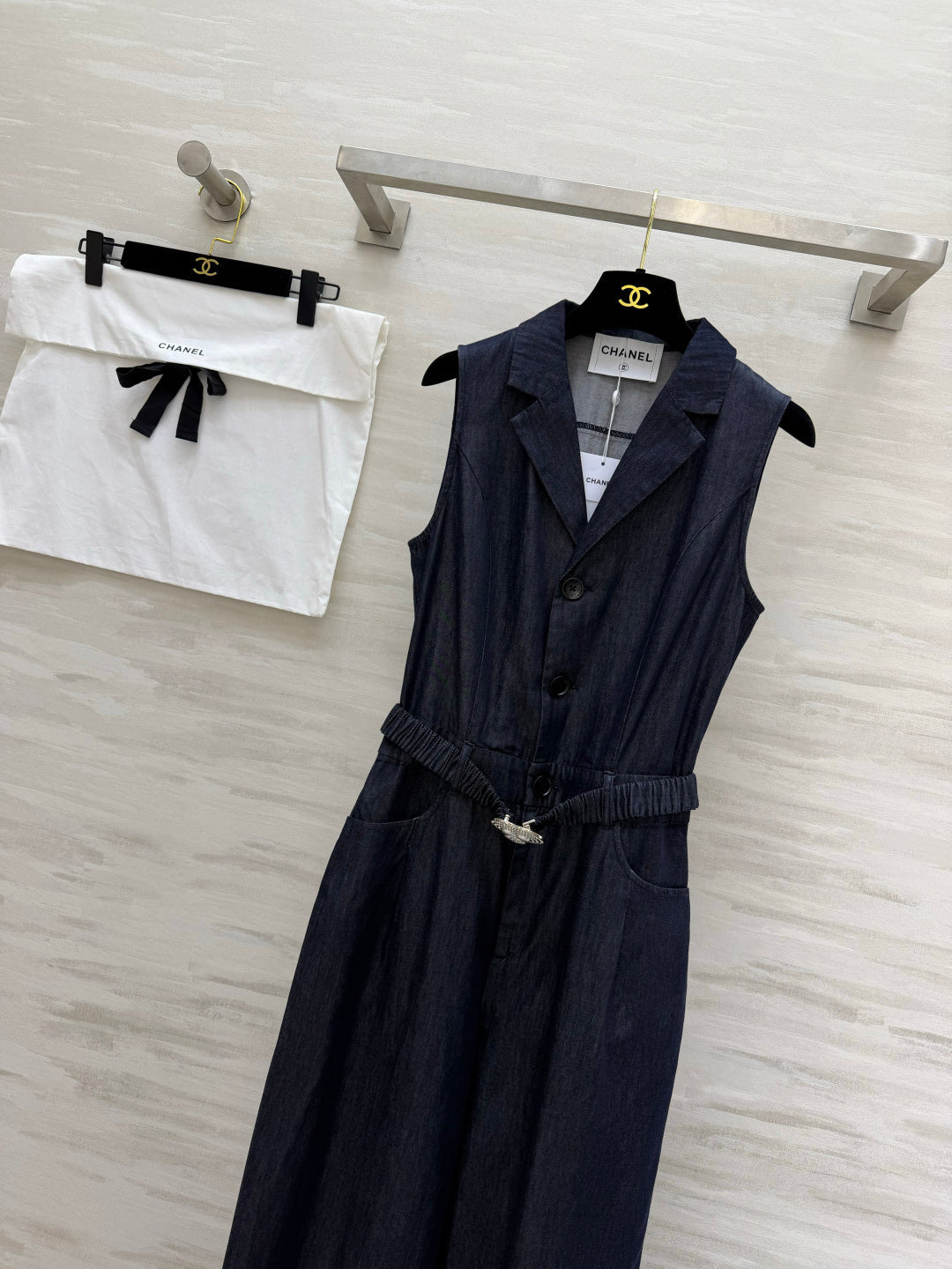 Chanel 2026 Clingy Sleeveless Denim Jumpsuit Blue Cotton 377394