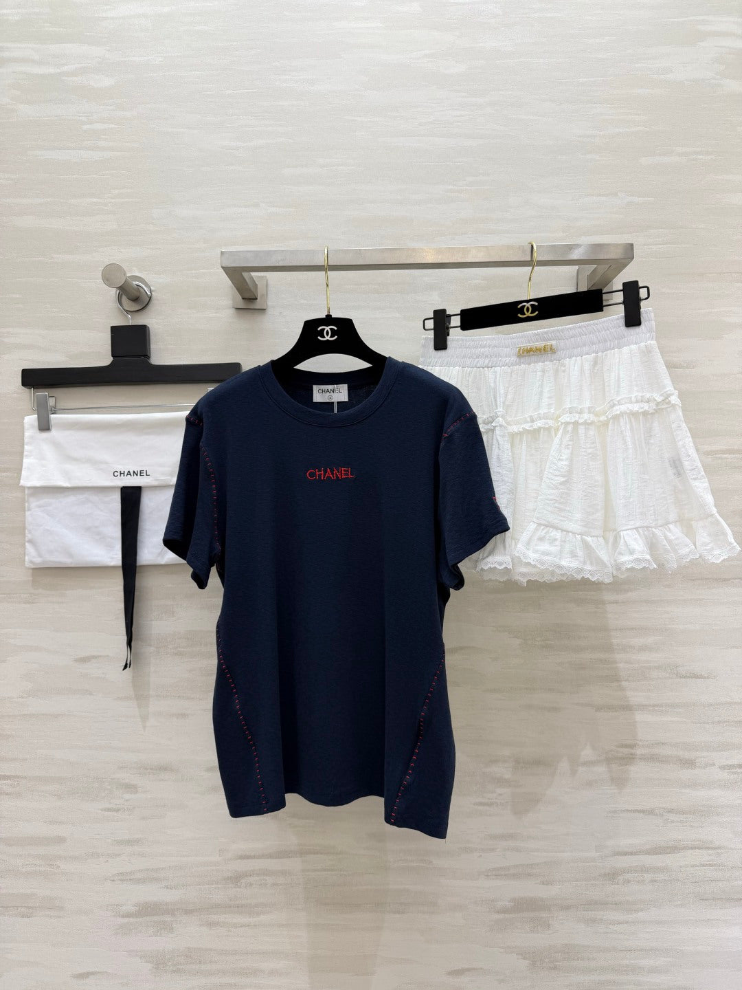 Chanel 2026 Hand-stitched Short-Sleeve T-Shirt Cotton 666402