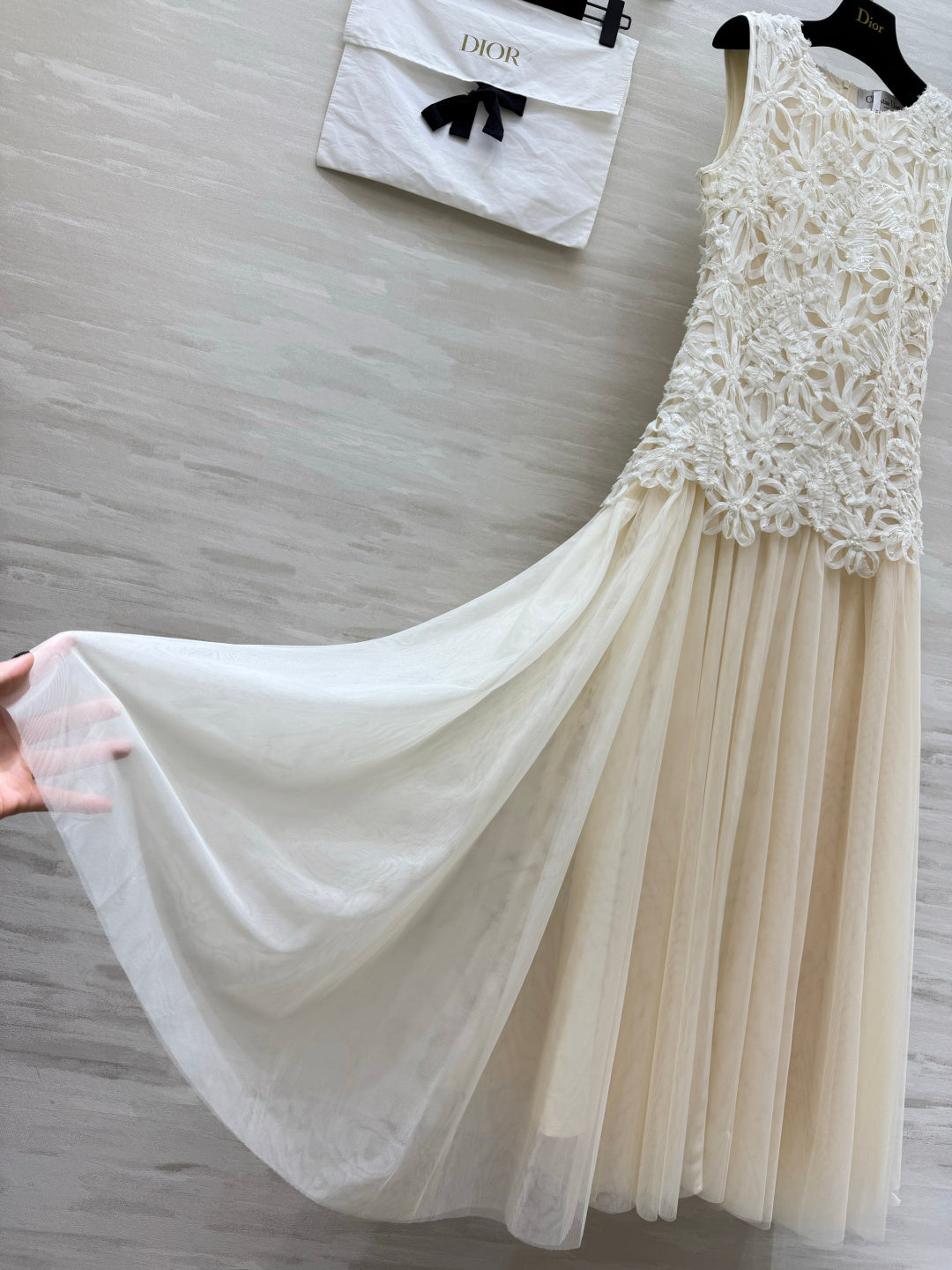 Dior 2026 Heavy-duty 3D Floral Sleeveless Maxi Dress Cream Lace Cotton 412117