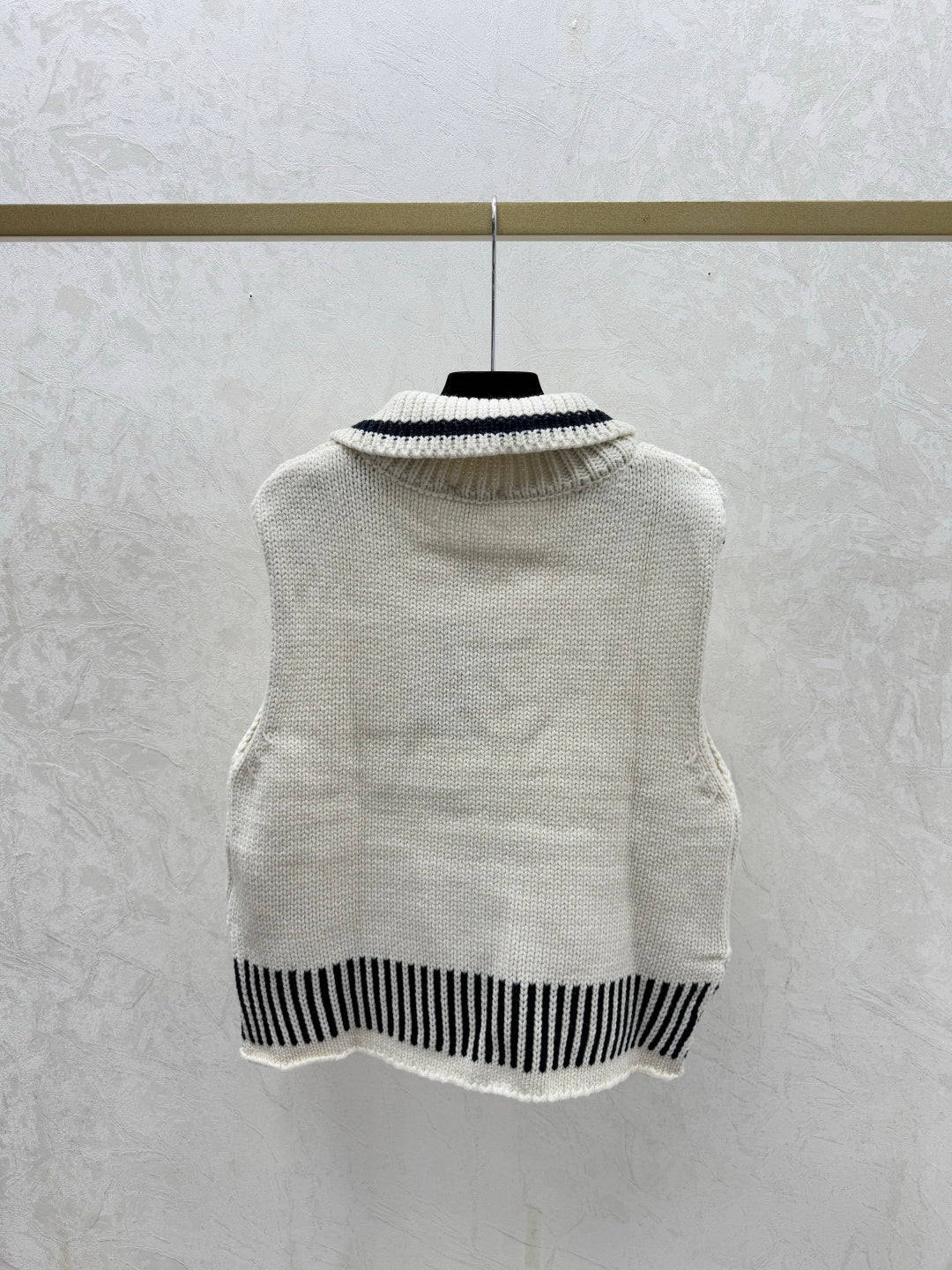 CC 26 Collared Knitted Vest Red and Cream Wool 331417
