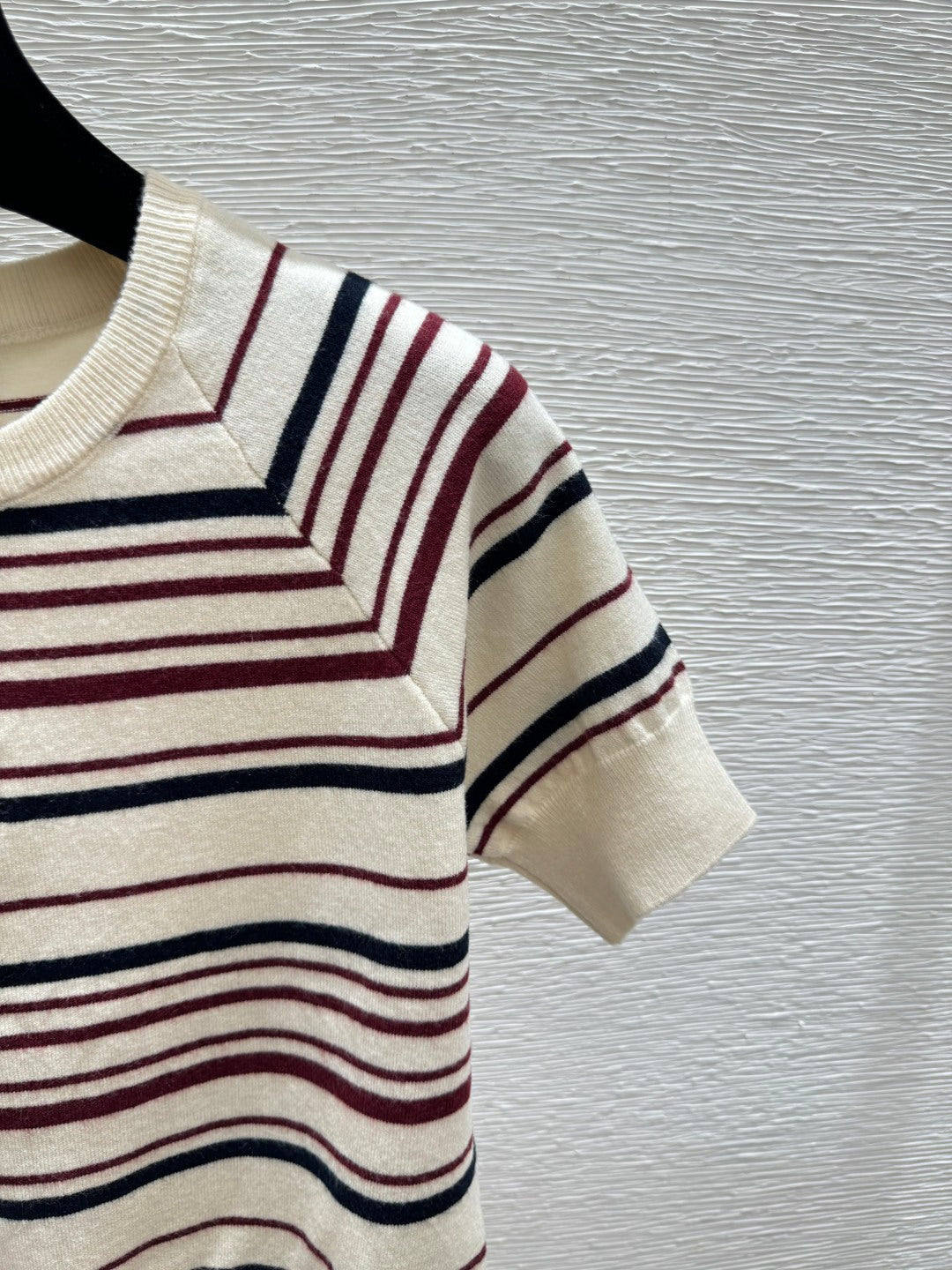Chanel 2026 Short-sleeve Sweater Cream and Navy Blue Wool Polyester