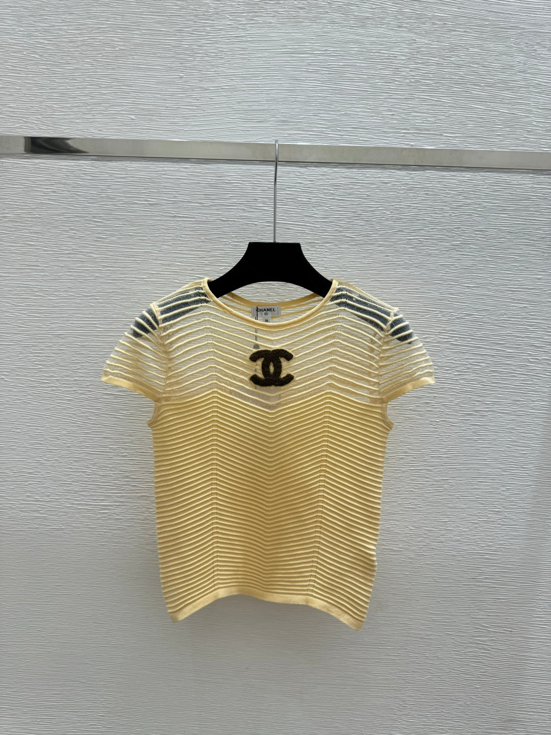 Chanel 2026 Hollow-Out Crew Neck Knitted Short-Sleeve Viscose Polyester 170694