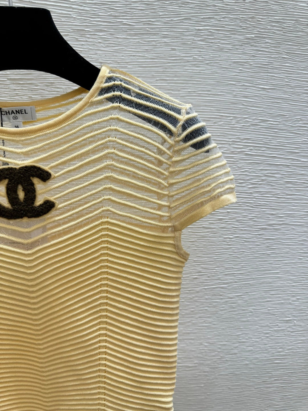 Chanel 2026 Hollow-Out Crew Neck Knitted Short-Sleeve Viscose Polyester 170694