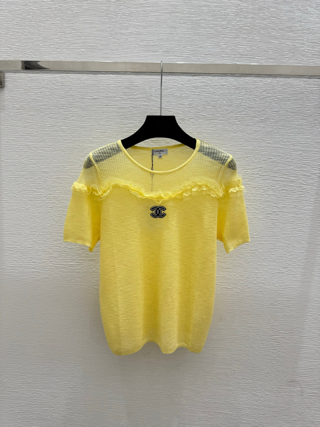 Chanel 2026  Lace Trim Round Neck Knitted Short Sleeve Tencel Wool 294906