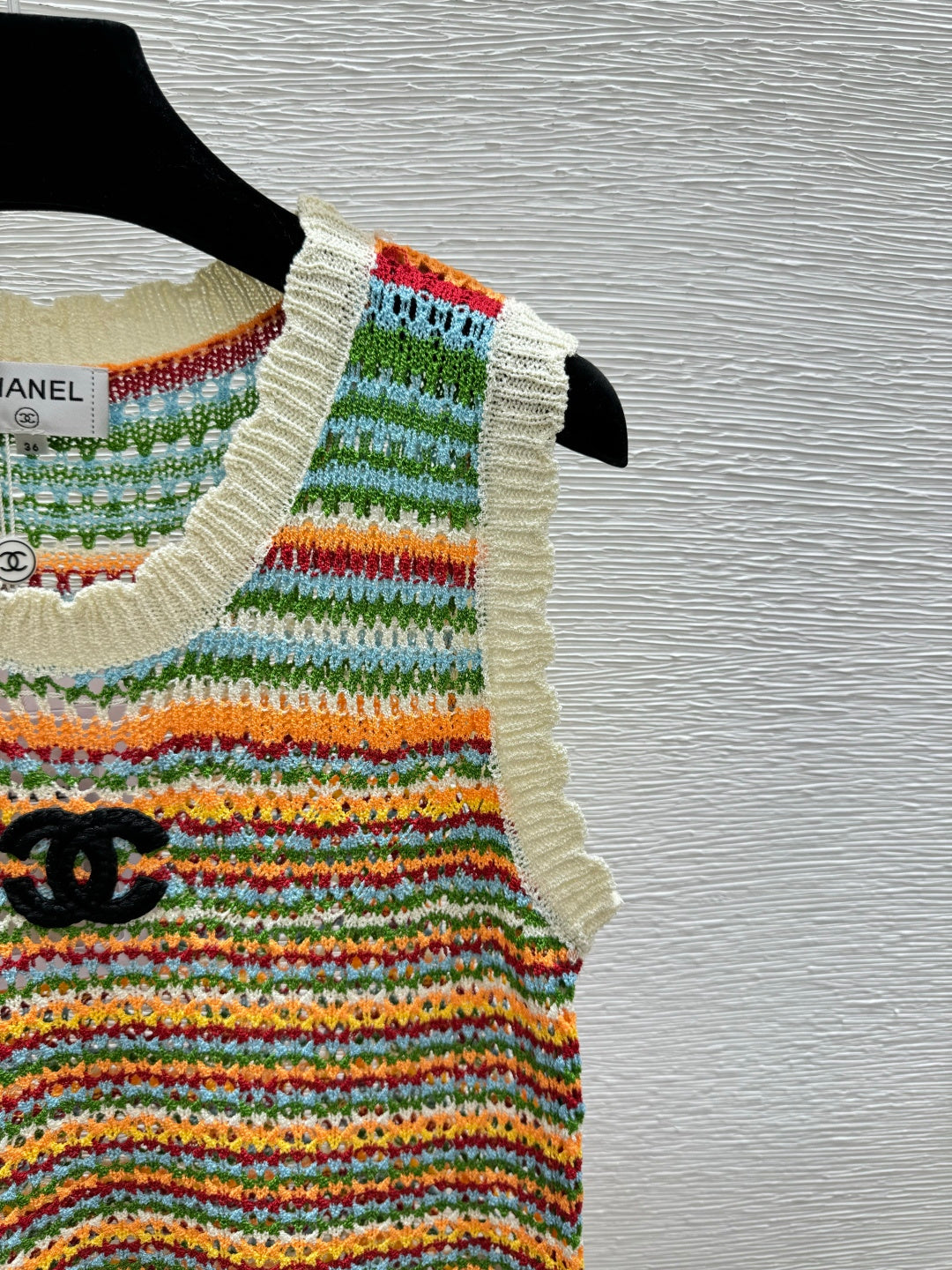 Chanel 2026 Color Block Striped Hollow-Out Crew Neck Knitted Vest 341401