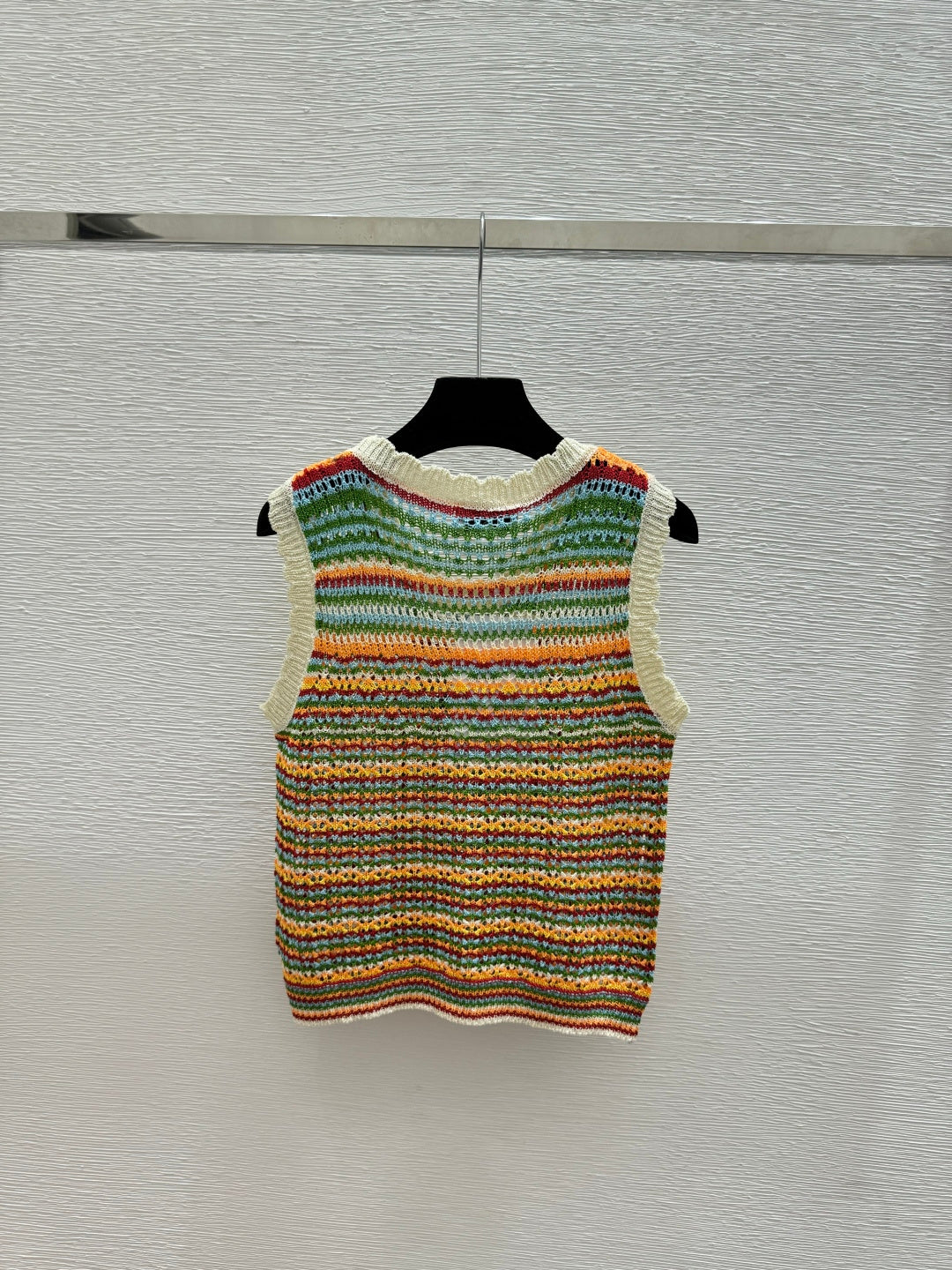 Chanel 2026 Color Block Striped Hollow-Out Crew Neck Knitted Vest 341401