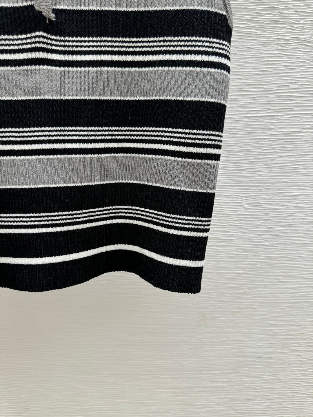 Dior 2026 Striped Crew Neck Knitted Vest Grey Black Wool 452202