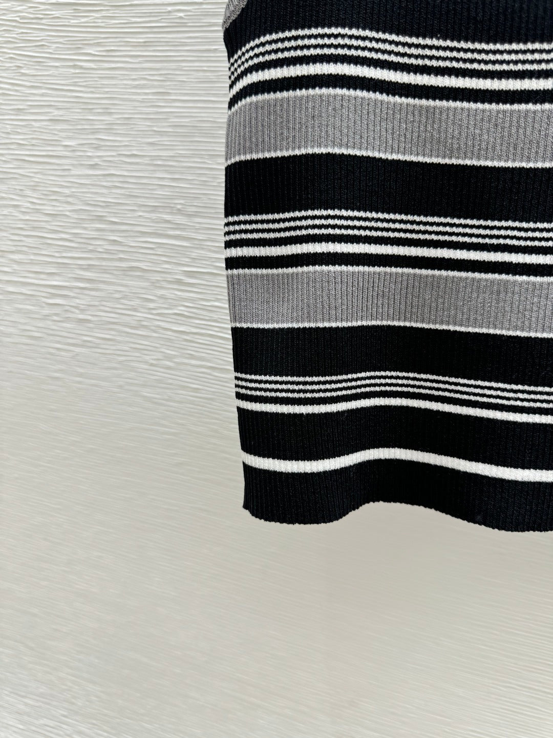 Dior 2026 Striped Crew Neck Knitted Vest Grey Black Wool 452202