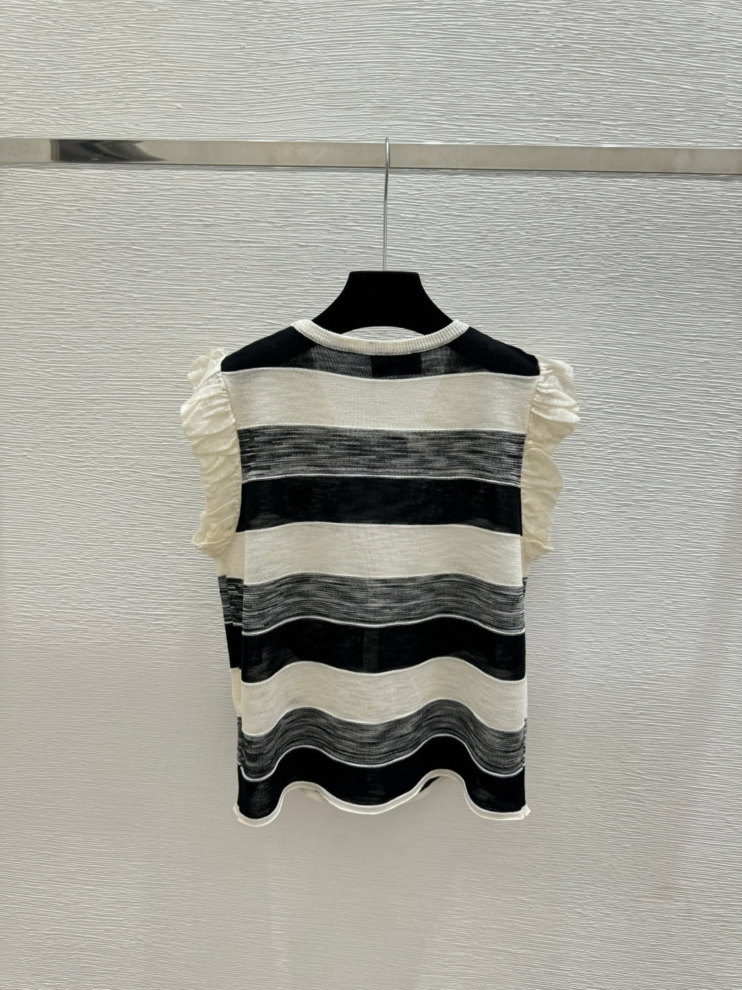 Chanel 2026 Striped Simple V-Neck Knitted Vest Cardigan Tencel 516056