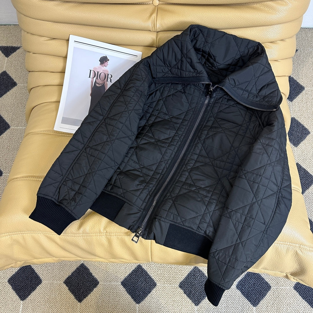 CD 25 Polyester Bee Embroidered Jacket