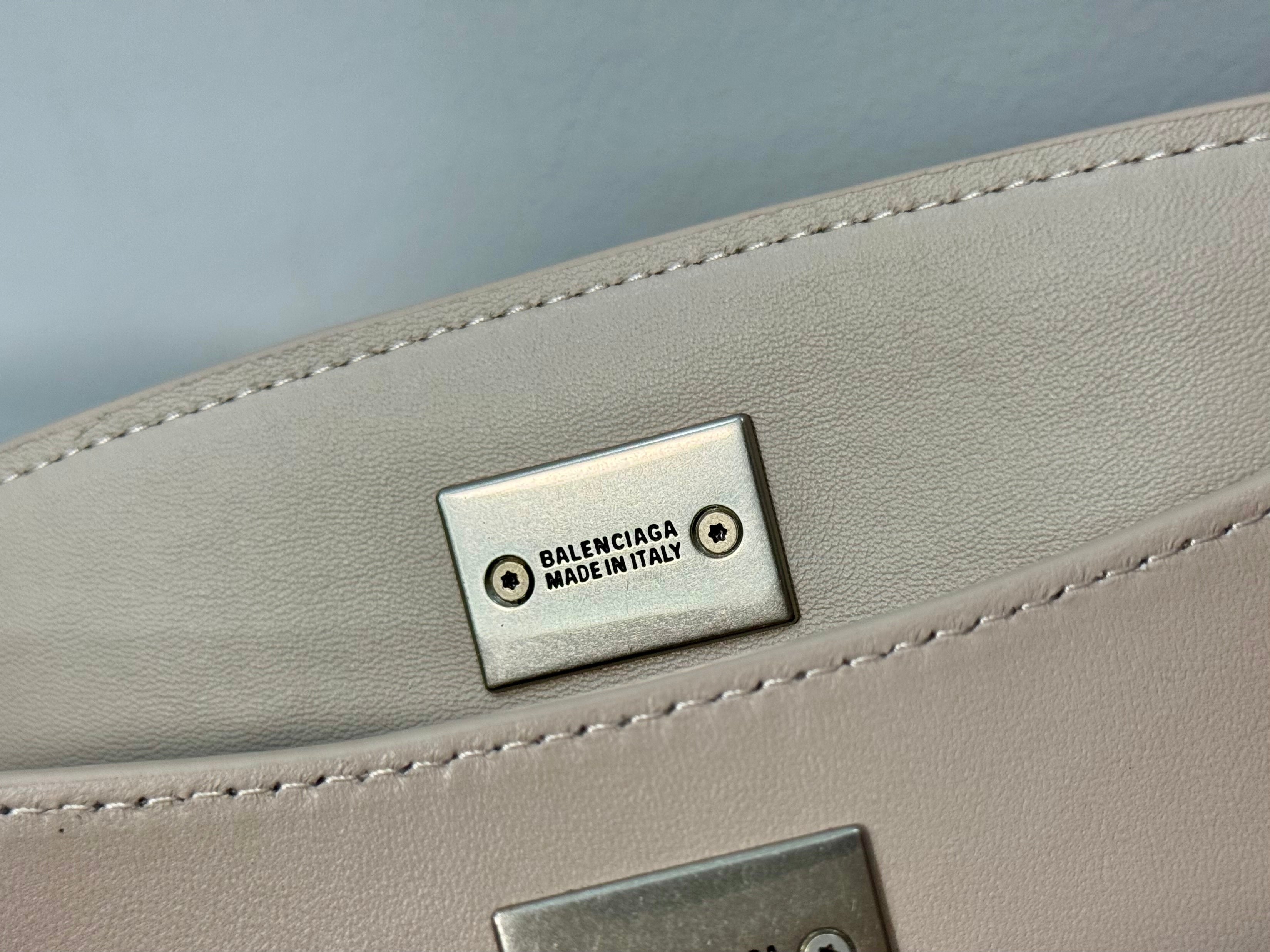 Balenciaga Medium Bag 35 Beige Calfskin Sliver Hardware