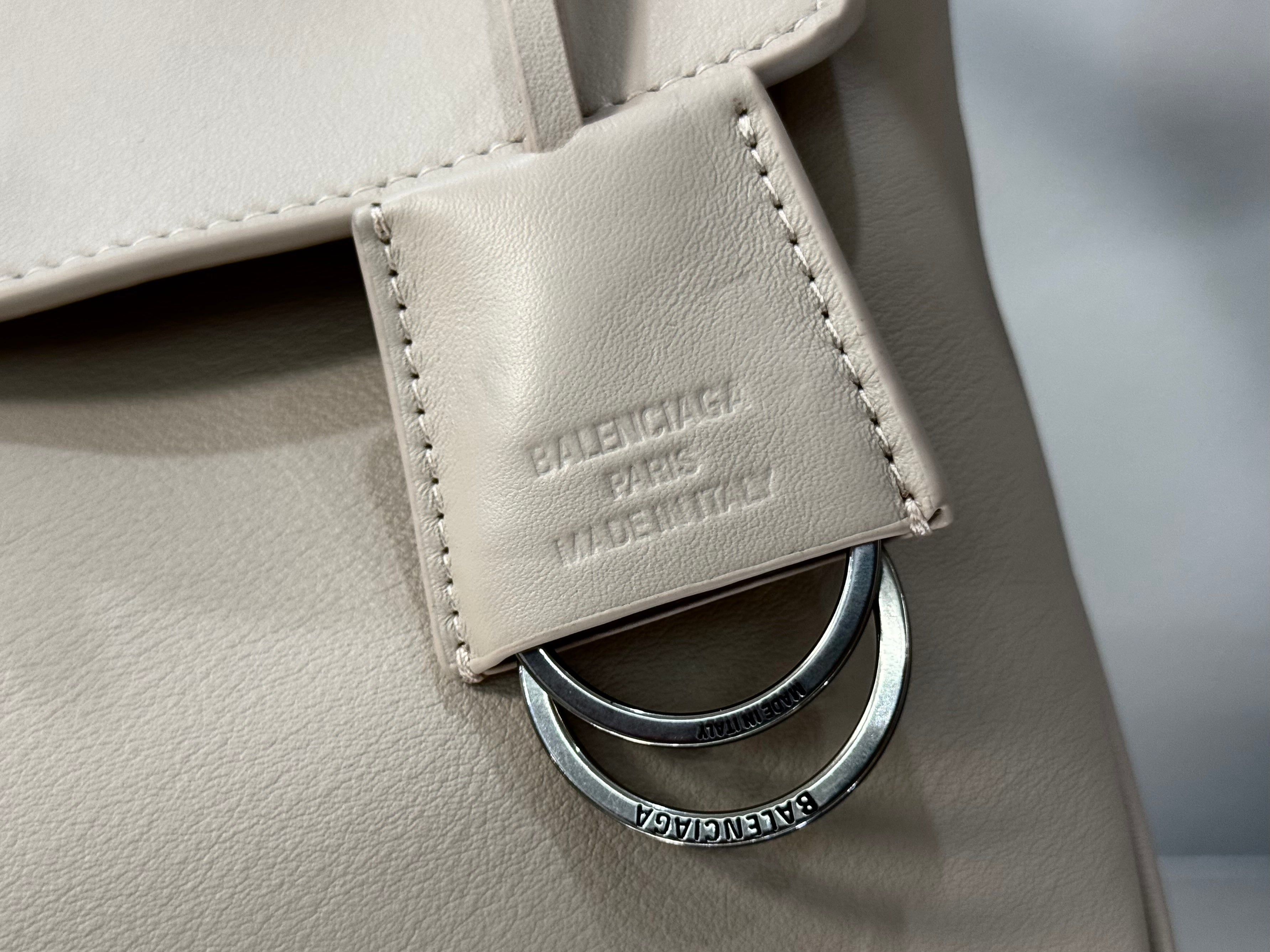 Balenciaga Medium Bag 35 Beige Calfskin Sliver Hardware