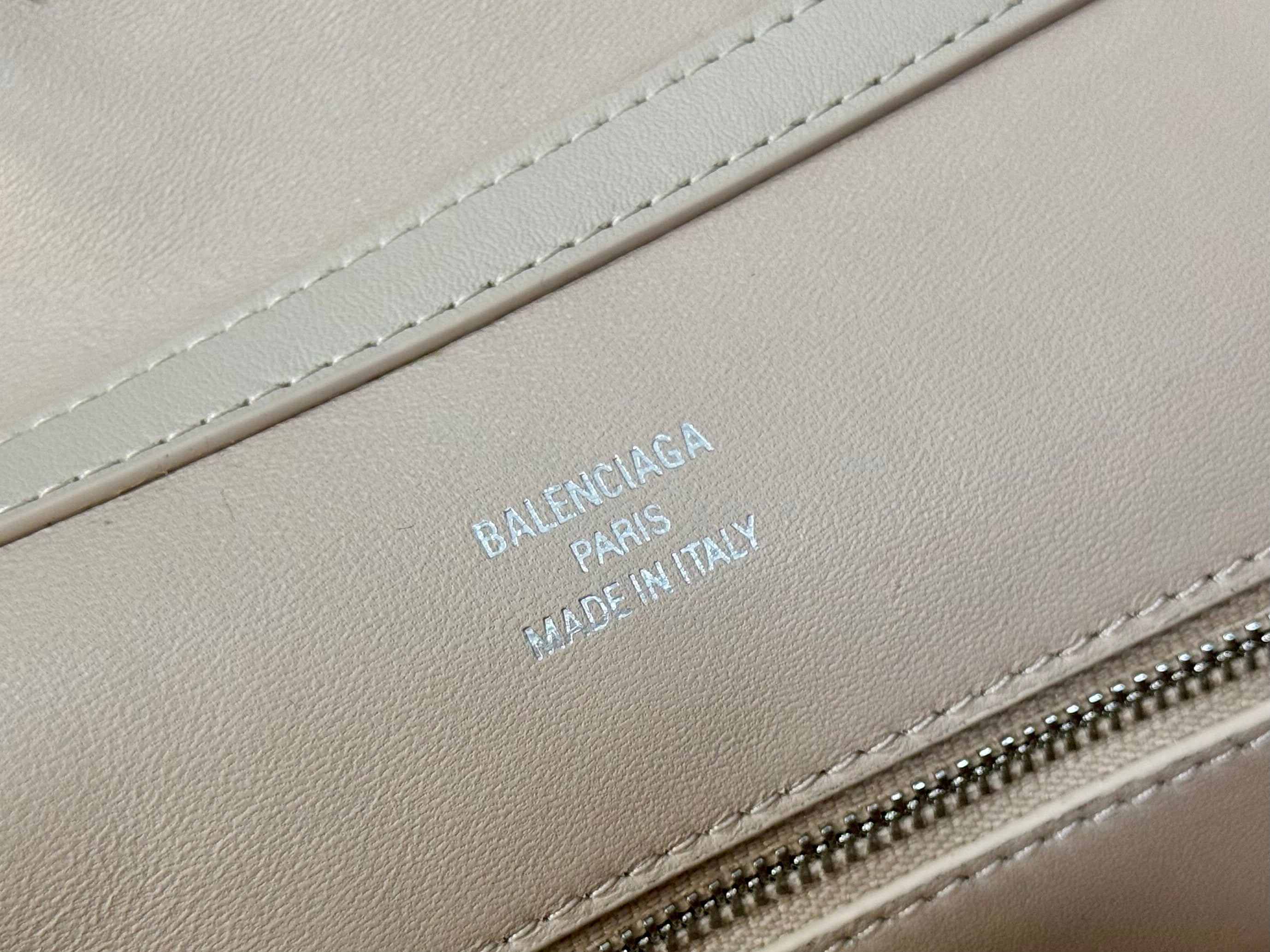 Balenciaga Medium Bag 35 Beige Calfskin Sliver Hardware