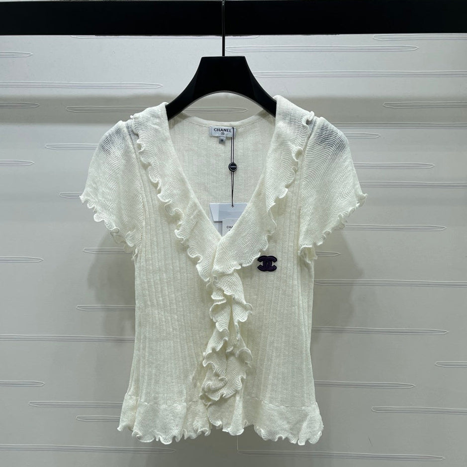 Chanel 2026 Ruffled Knit V-neck Short-sleeved T-shirt White Wool 356523
