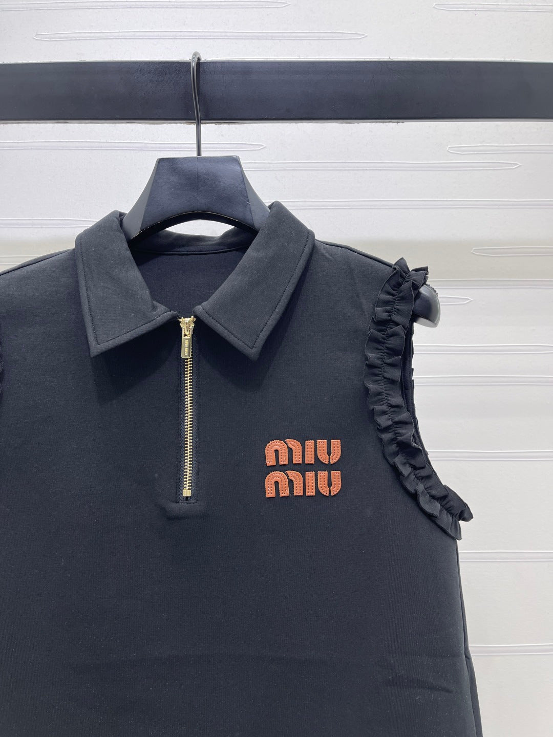 MiuMiu 2026 Vest Shirt and Casual Shorts Set Cotton 645479
