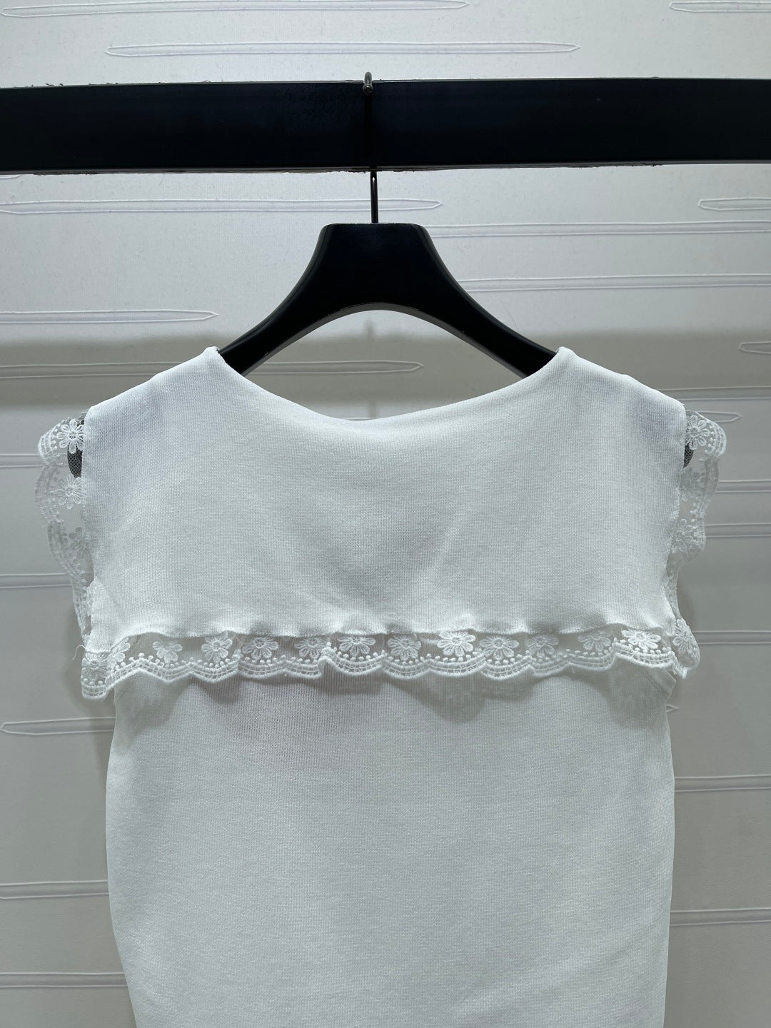 Miumiu 2026 Shawl Collar Knitted Vest Wool 28539