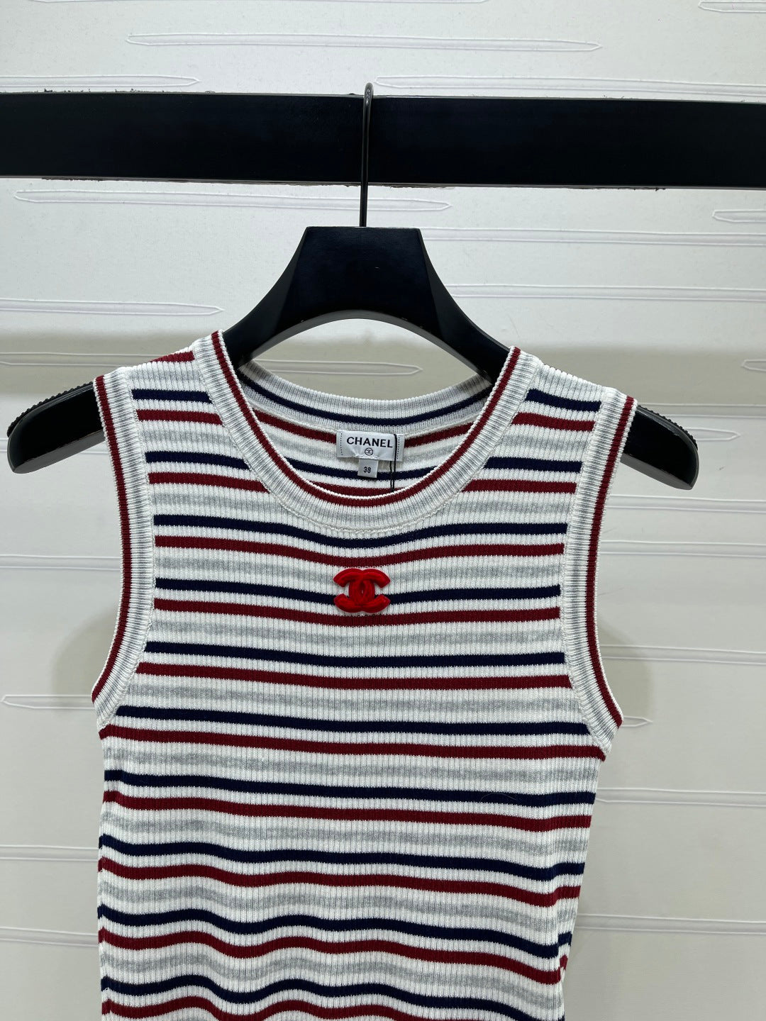 Chanel 2026 Crew Neck Striped Knit Vest Wool 677712