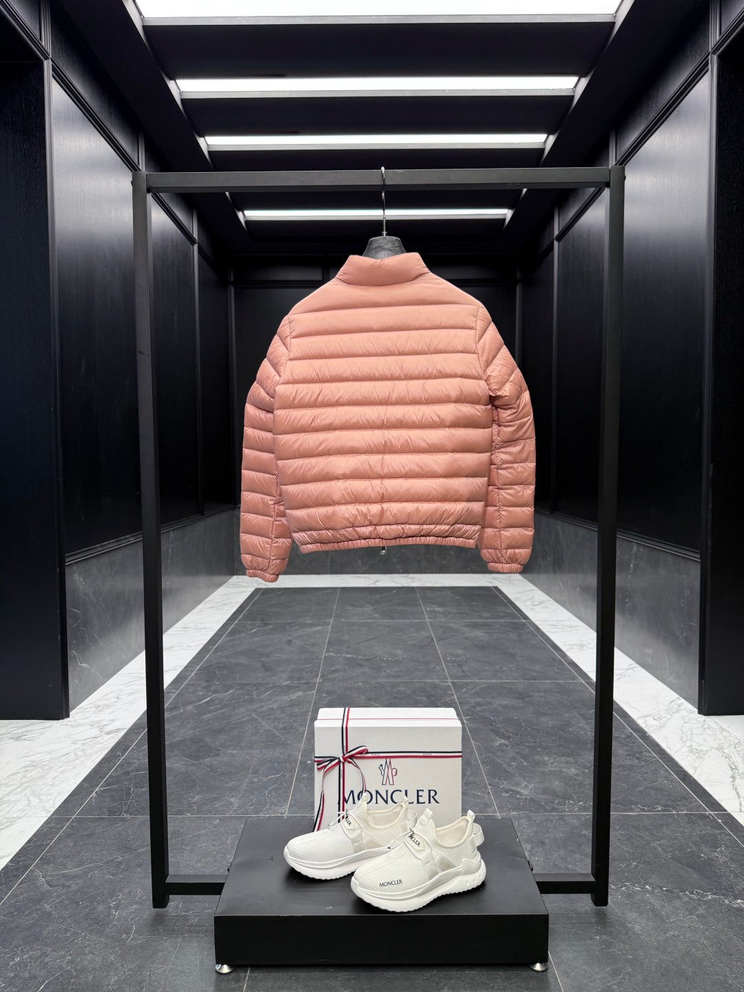 Moncler 25 Down Jacket Polyester 304735