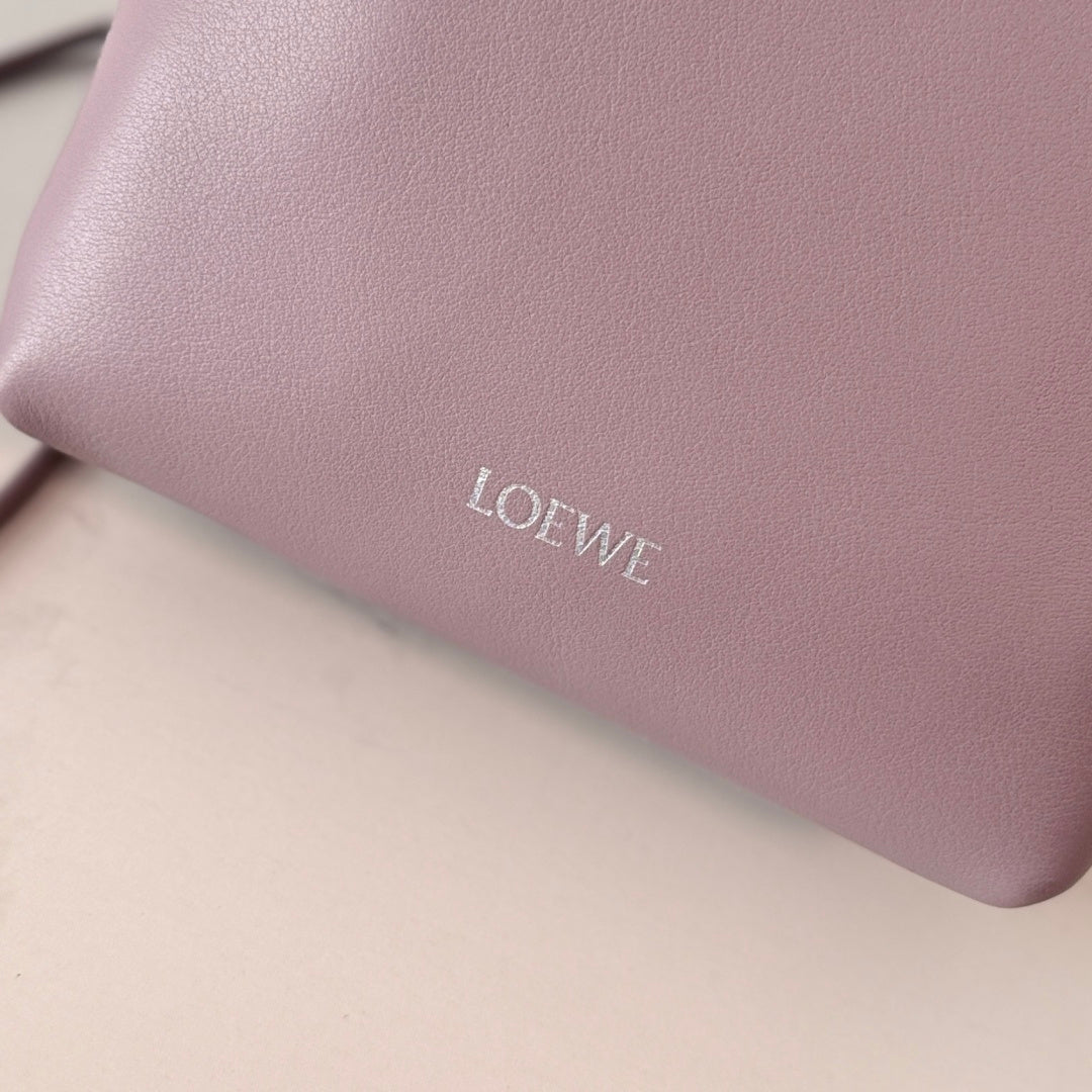 Loewe Pebble Hobo Bag 22 Dusty Rose Calfskin 280586