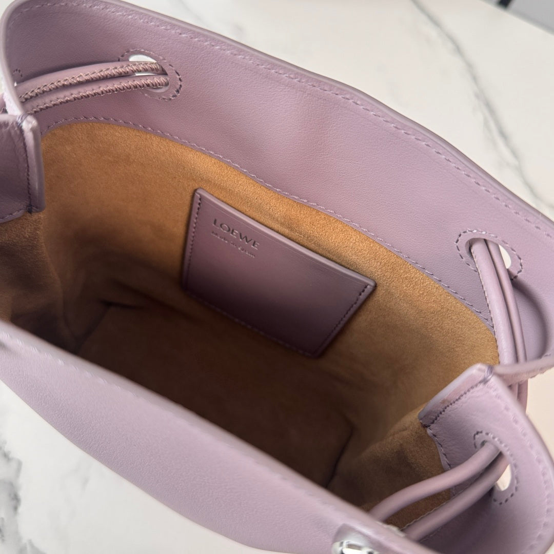 Loewe Pebble Hobo Bag 22 Dusty Rose Calfskin 280586