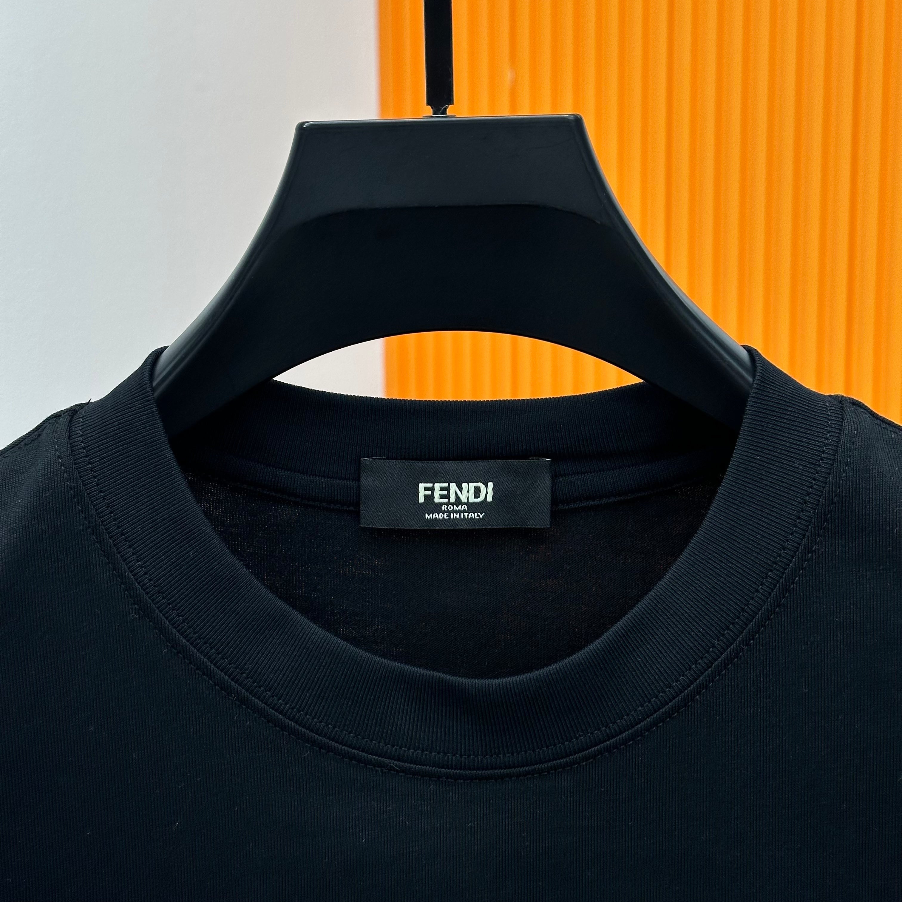 Fendi 2026 Short-Sleeve T-Shirt Cotton 739686