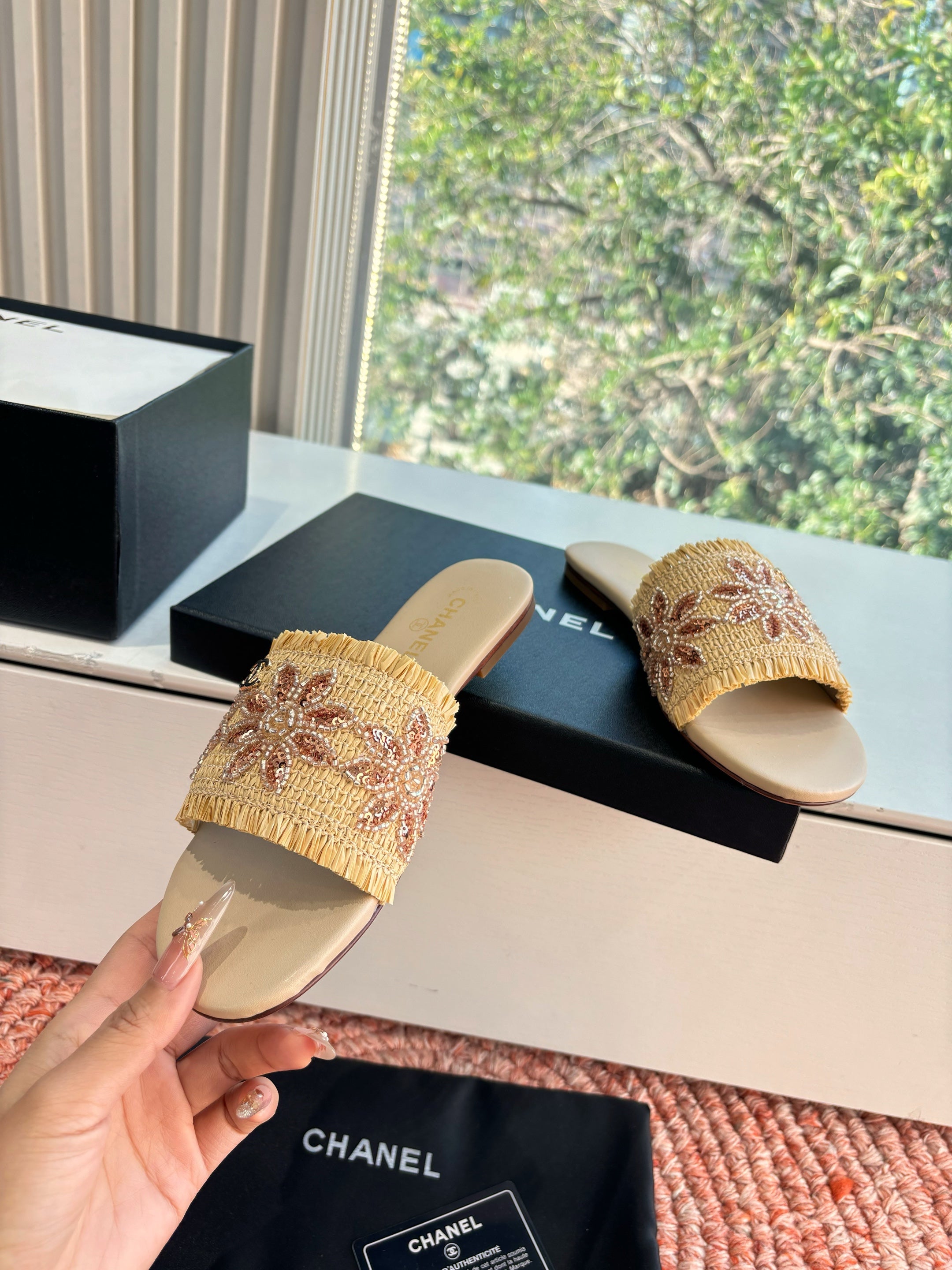 CC 26s Slippers Yellow Beige Fabric Sheepskin 648231