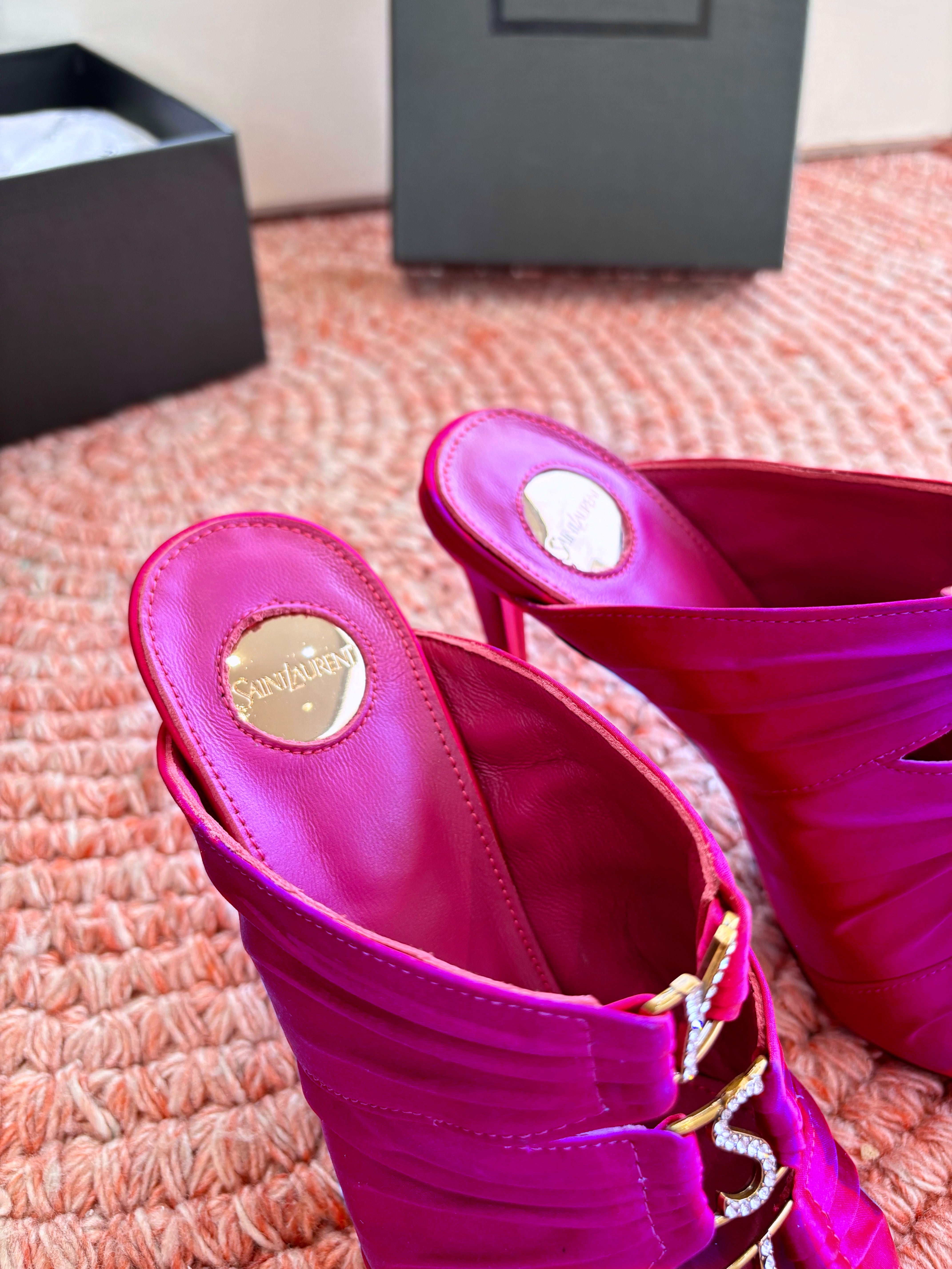 YSL 26ss Pointed High Heels Sandals 110 Fuchsia Pink Silk Leather 648786