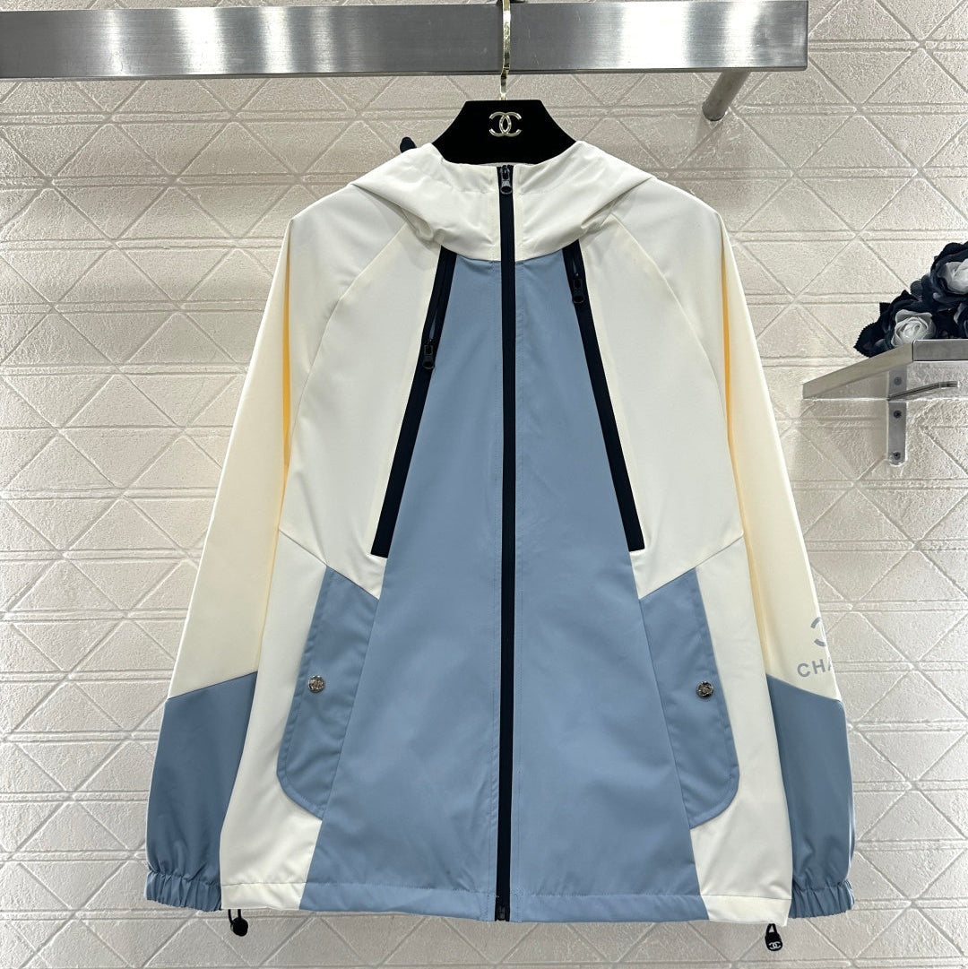 CC 26 Hooded Windbreaker Jacket White Blue Polyester 332230