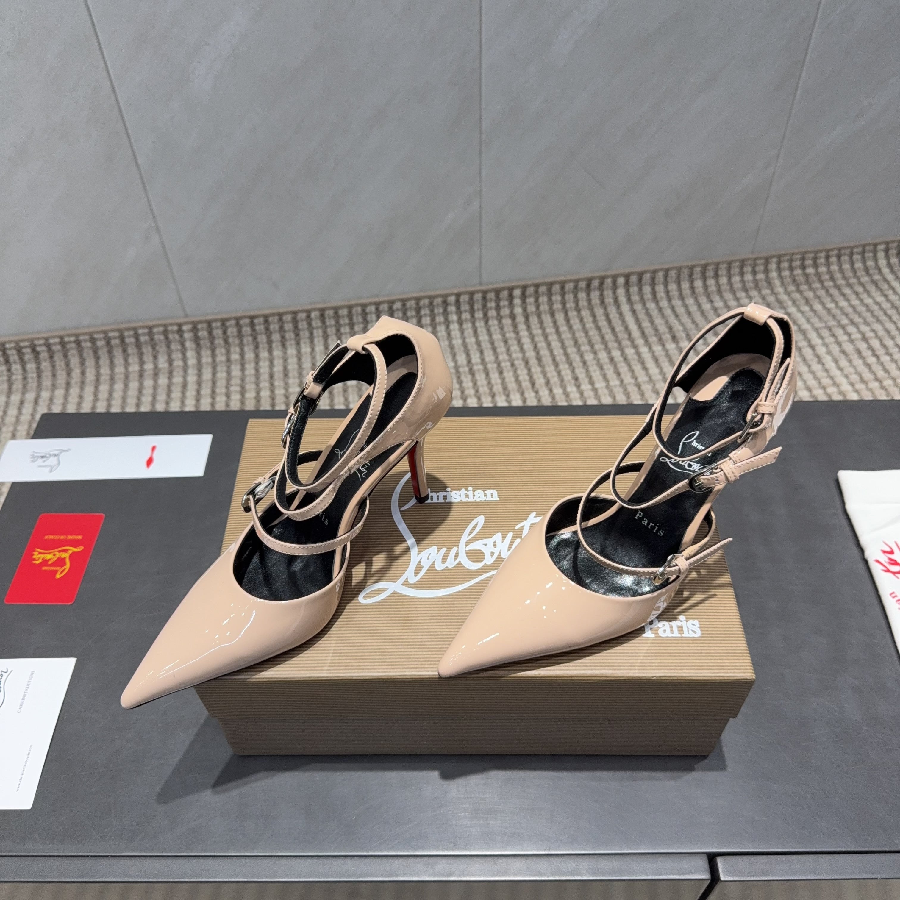 CL 26SS High Heel Pump 100 Beige Patent Leather 613872