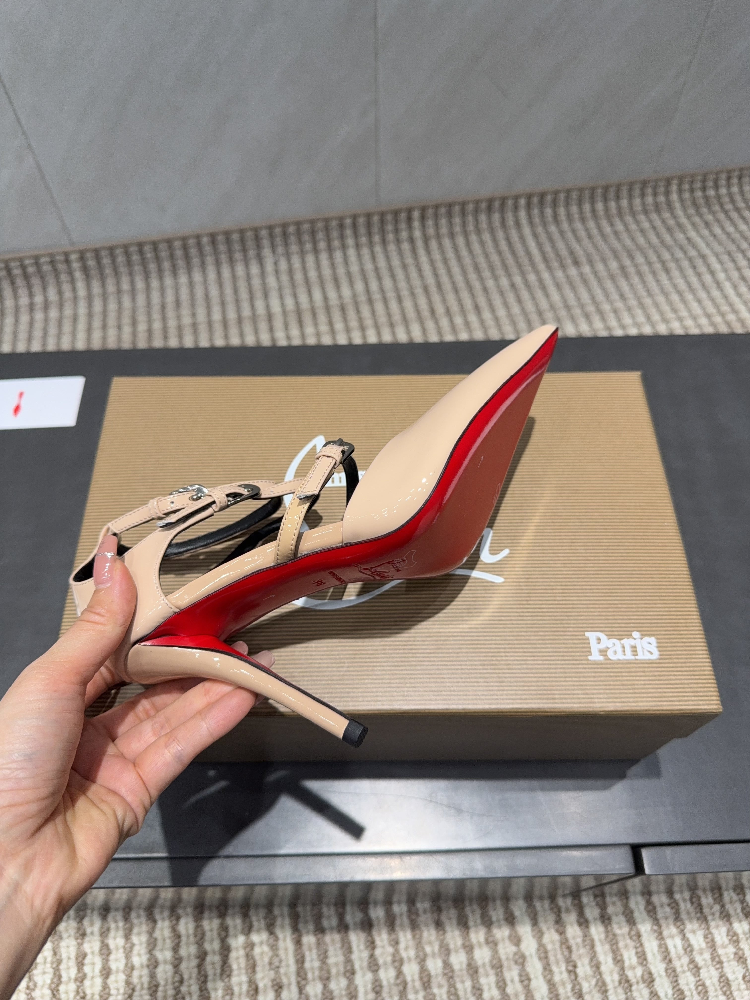 CL 26SS High Heel Pump 100 Beige Patent Leather 613872