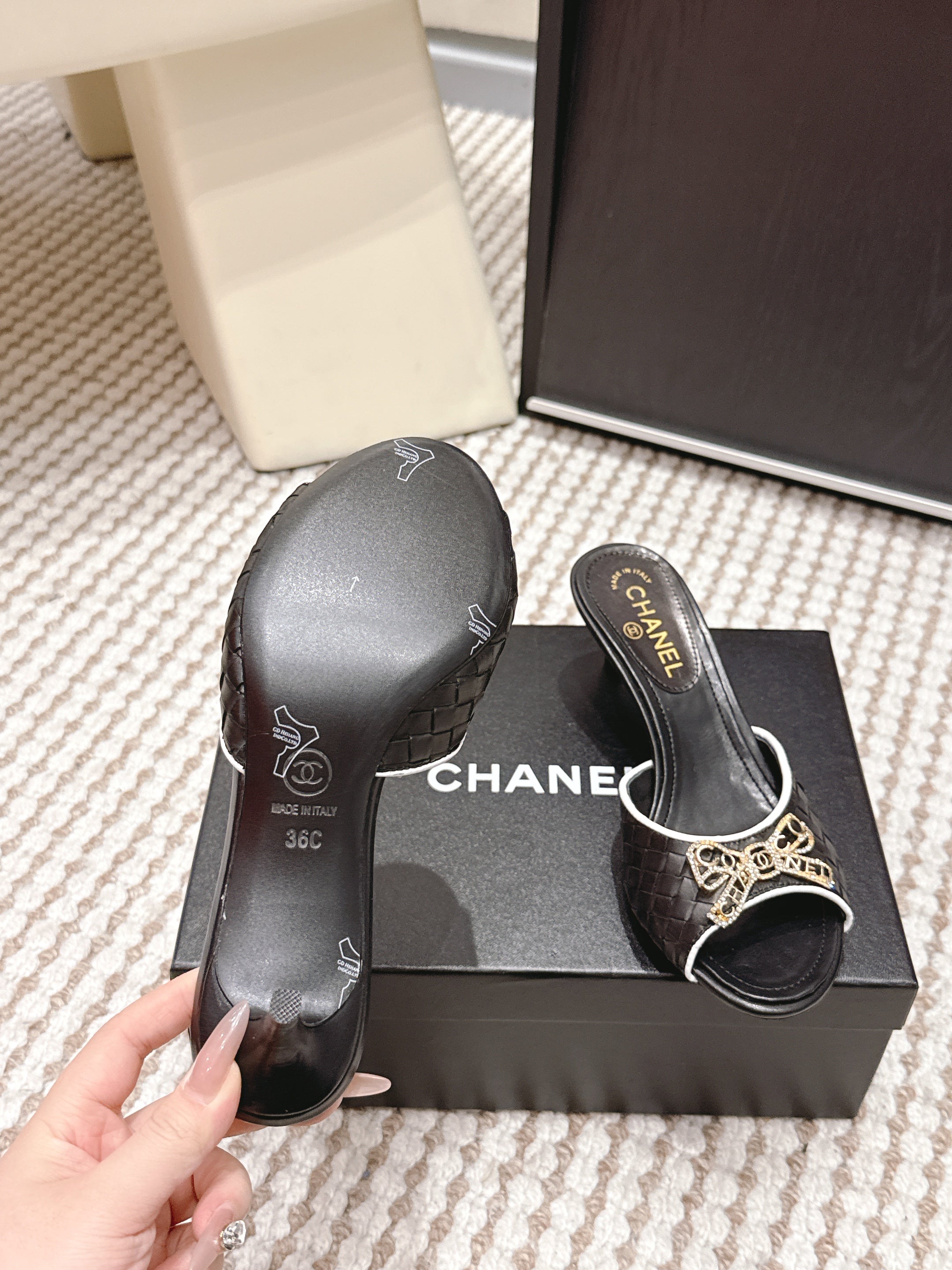 CC 26s Stiletto Sandals 55 Black Leather 652571