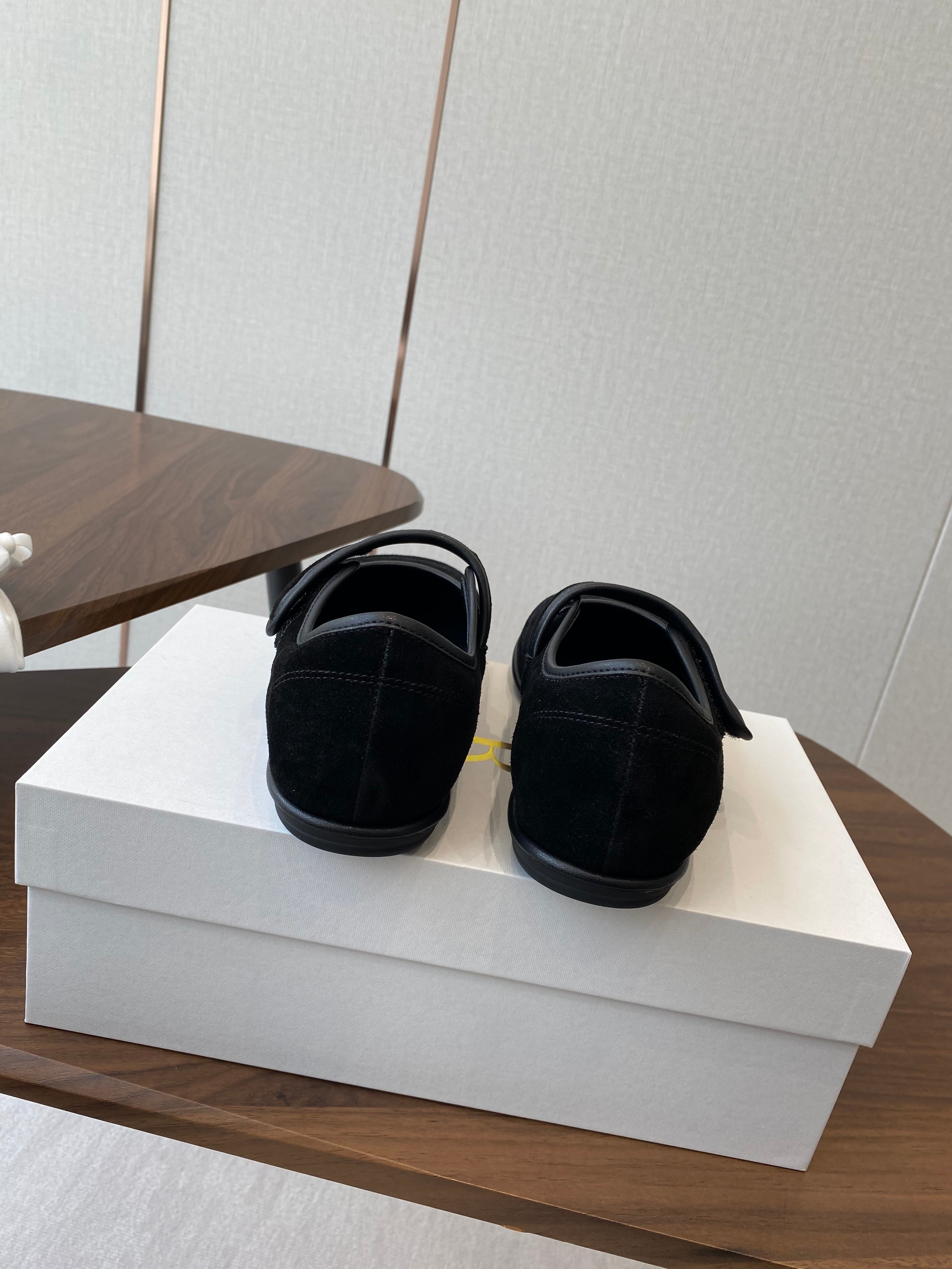 HM  25s Velcro Mary Jane Black Suede