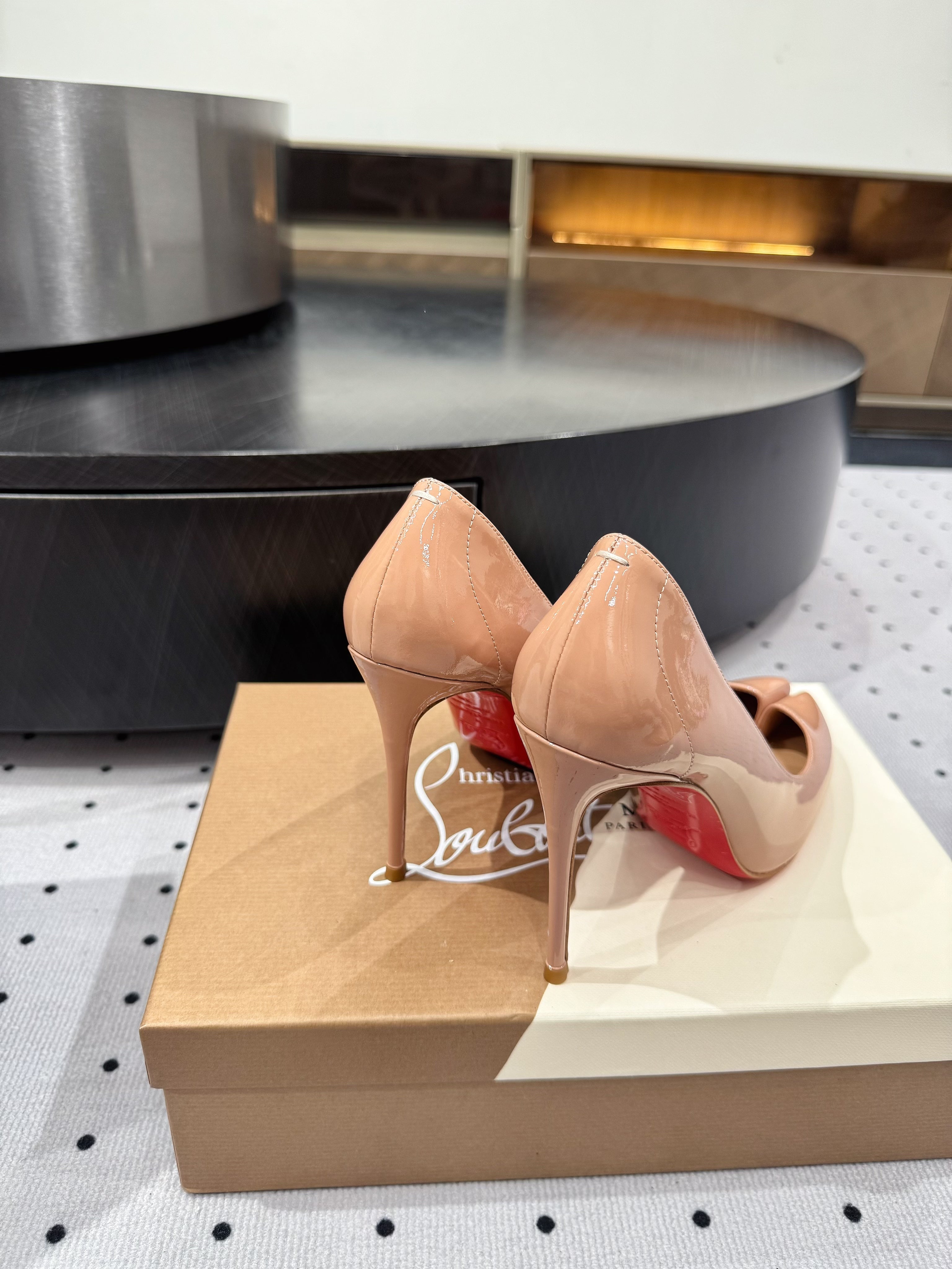 CL x Margiela 25 Pumps Beige 10cm Patent Leather 296037
