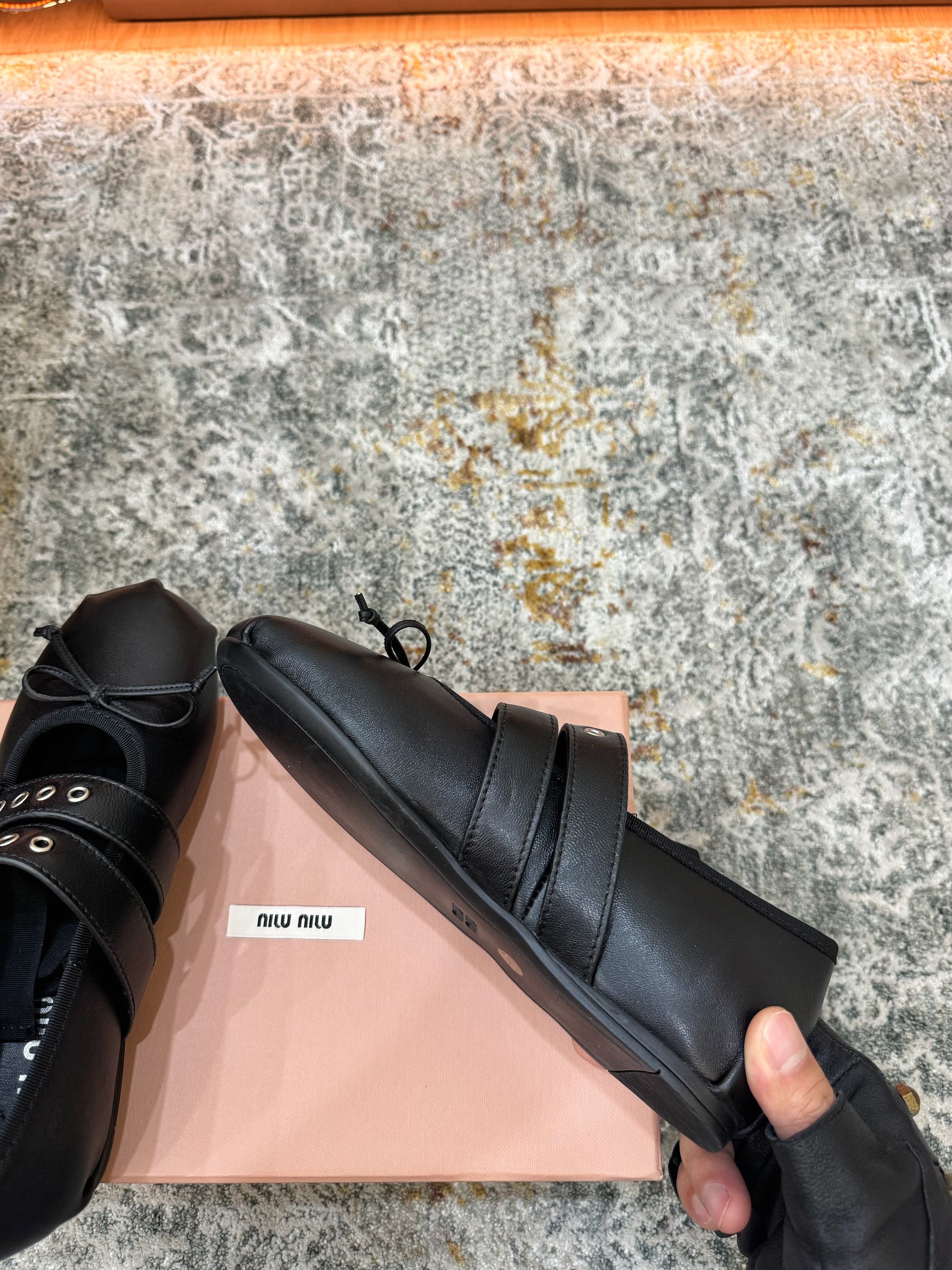 Miumiu 26ss Mary Janes Ballet Flat Black Cowhide 709812