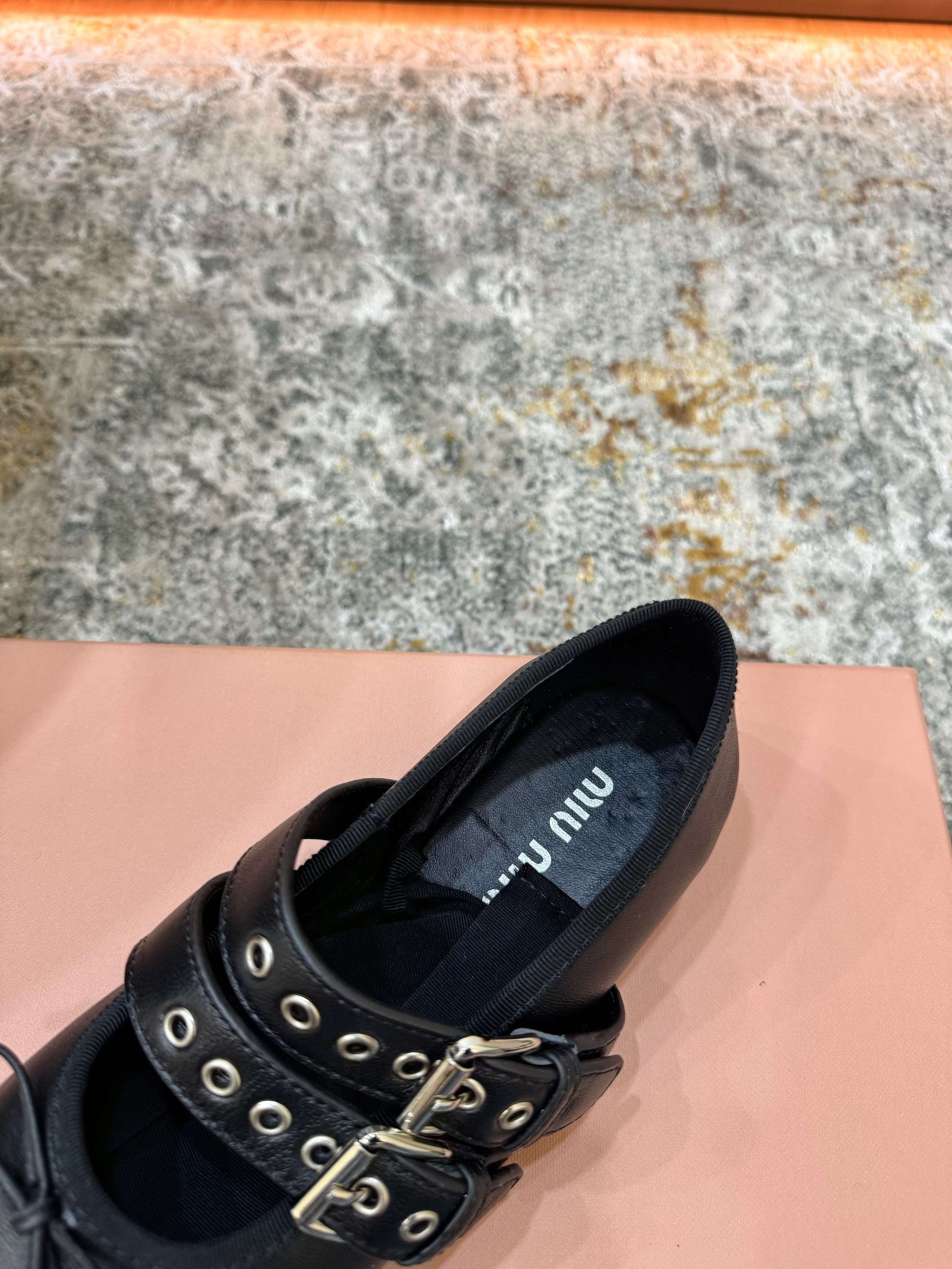 Miumiu 26ss Mary Janes Ballet Flat Black Cowhide 709812