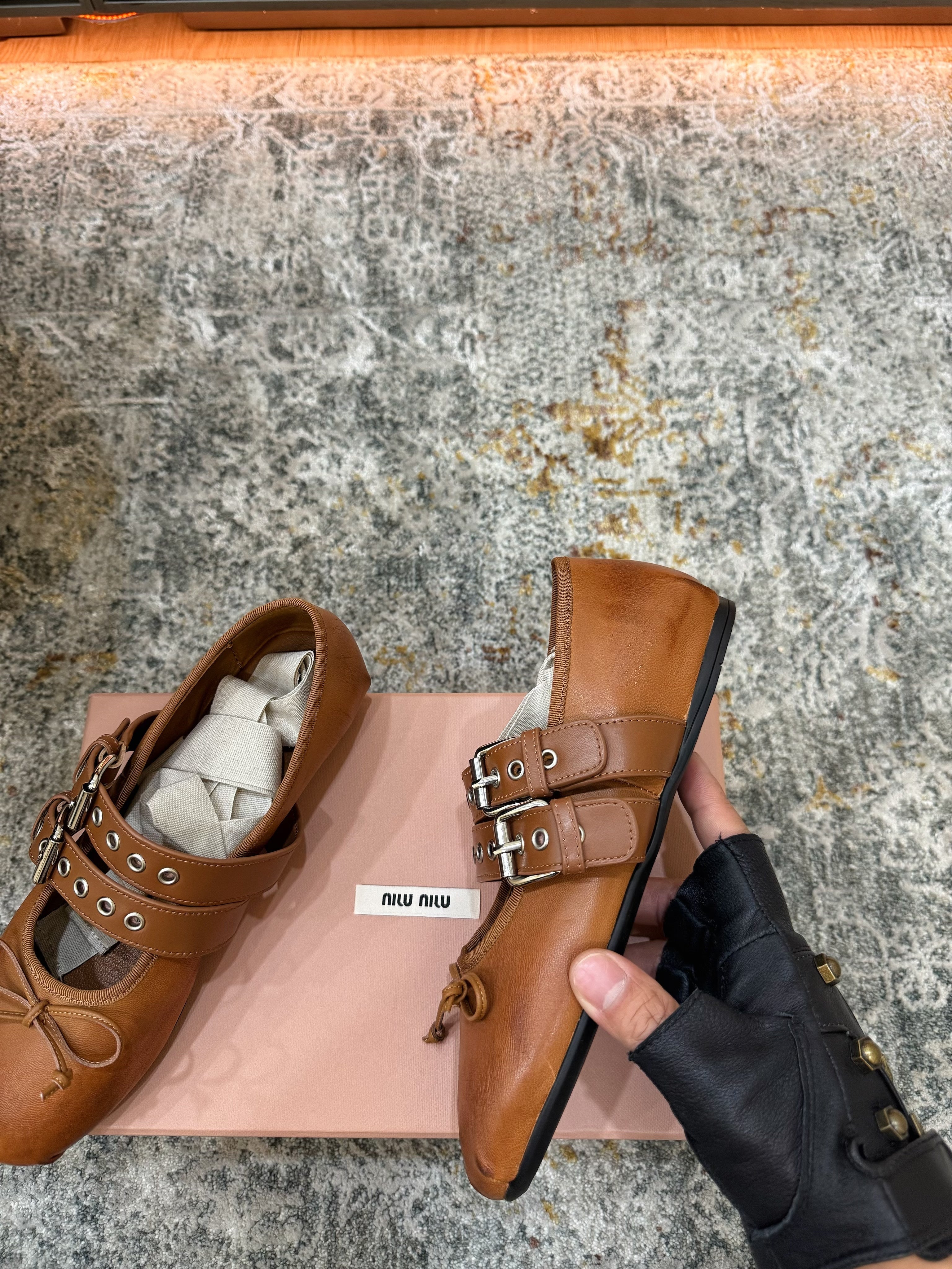Miumiu 26ss Mary Janes Ballet Flat Camel Cowhide 709813