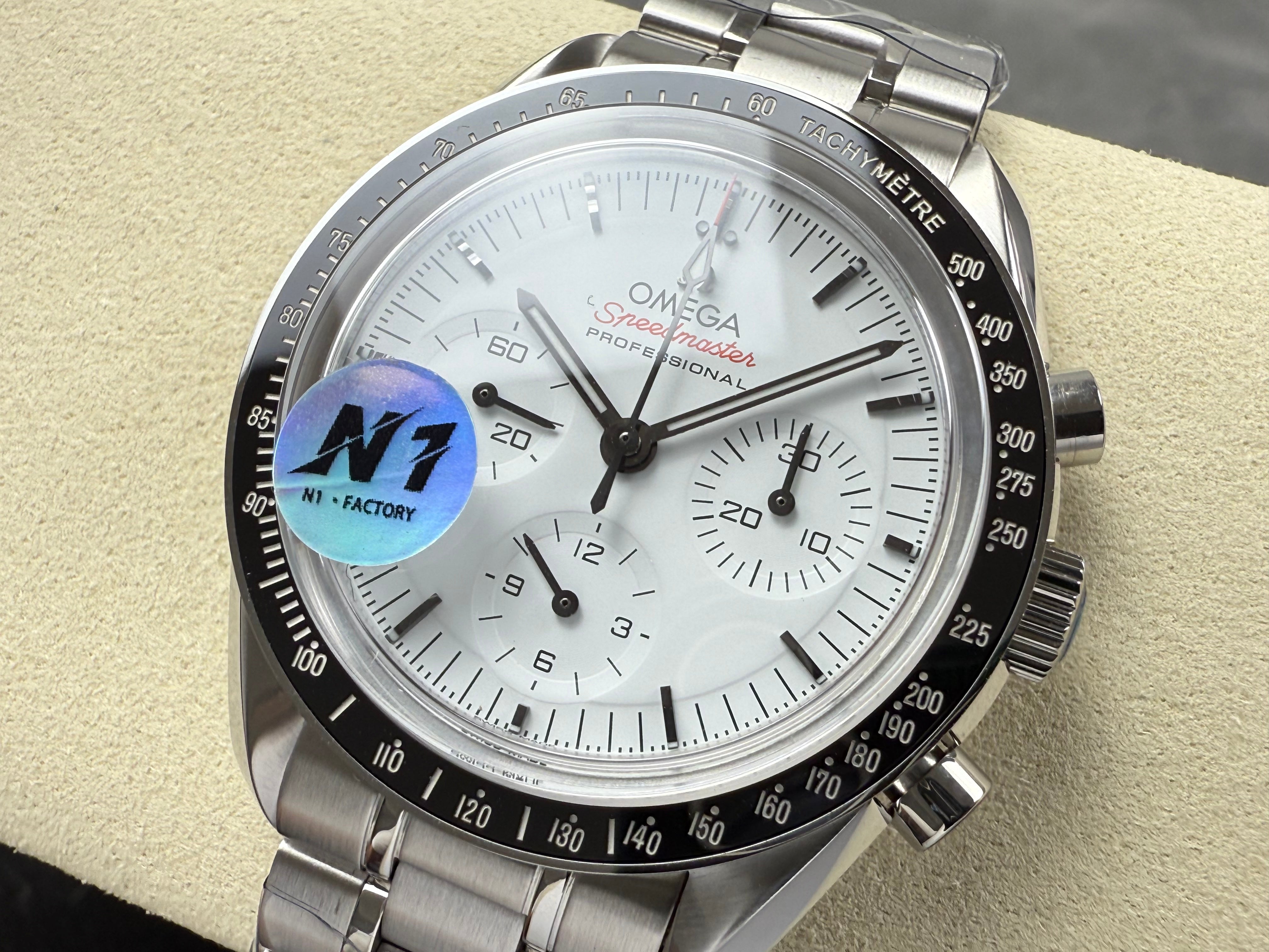 Omega Speedmaster Professional Moonwatch 42mm Stainless Steel Strap White Dial