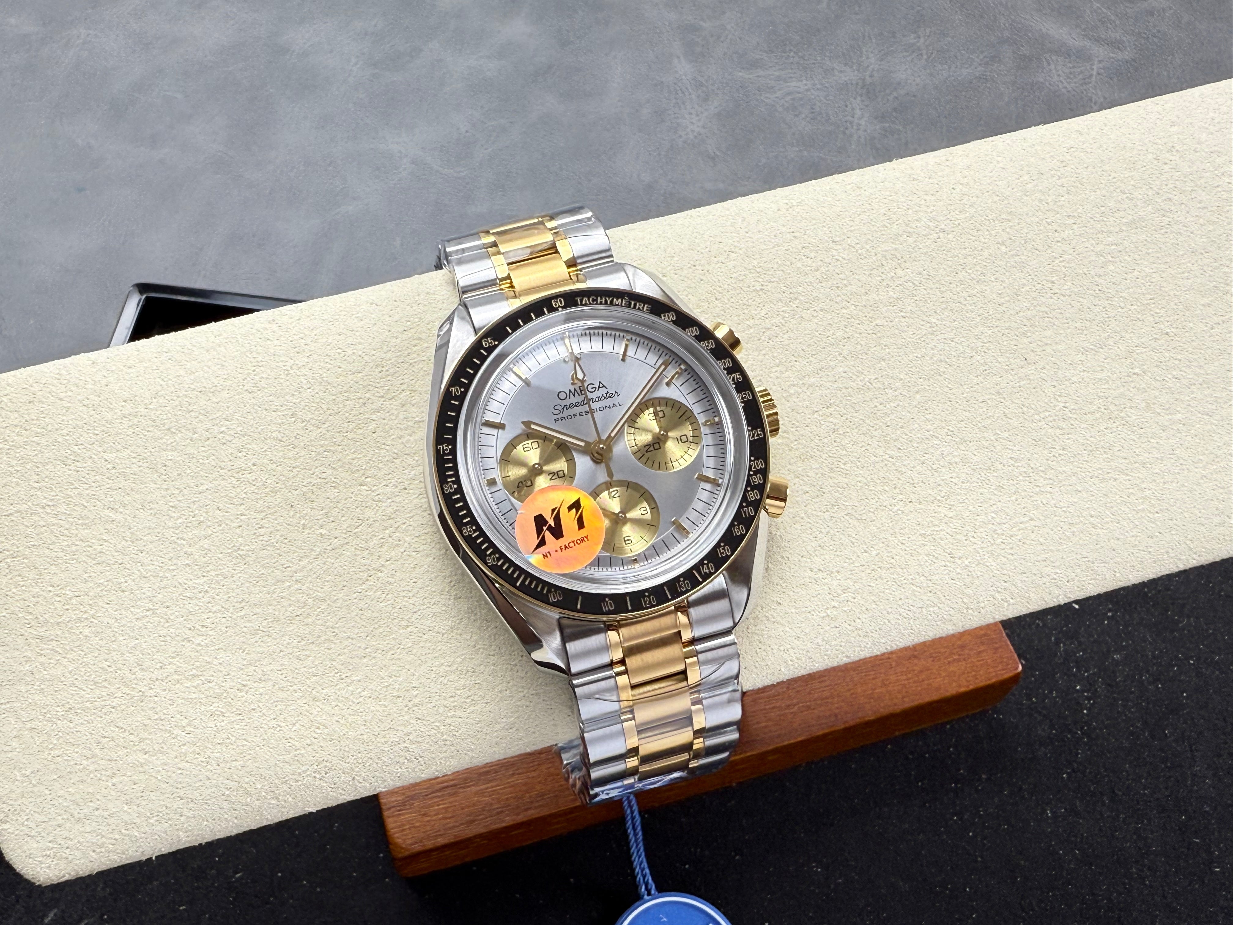 Omega Speedmaster Professional Moonwatch 42mm Gold Steel Strap Silver Dial