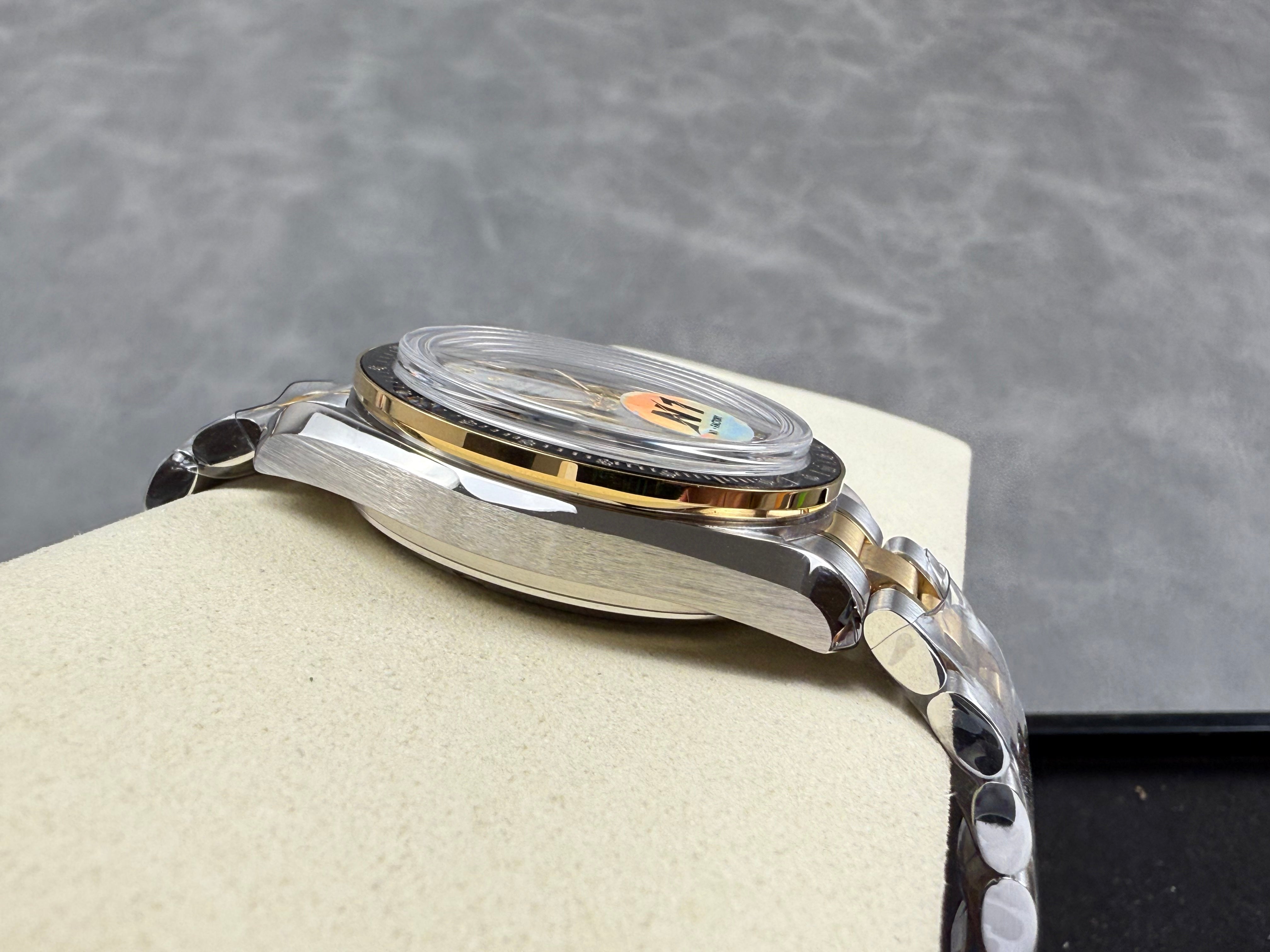 Omega Speedmaster Professional Moonwatch 42mm Gold Steel Strap Silver Dial