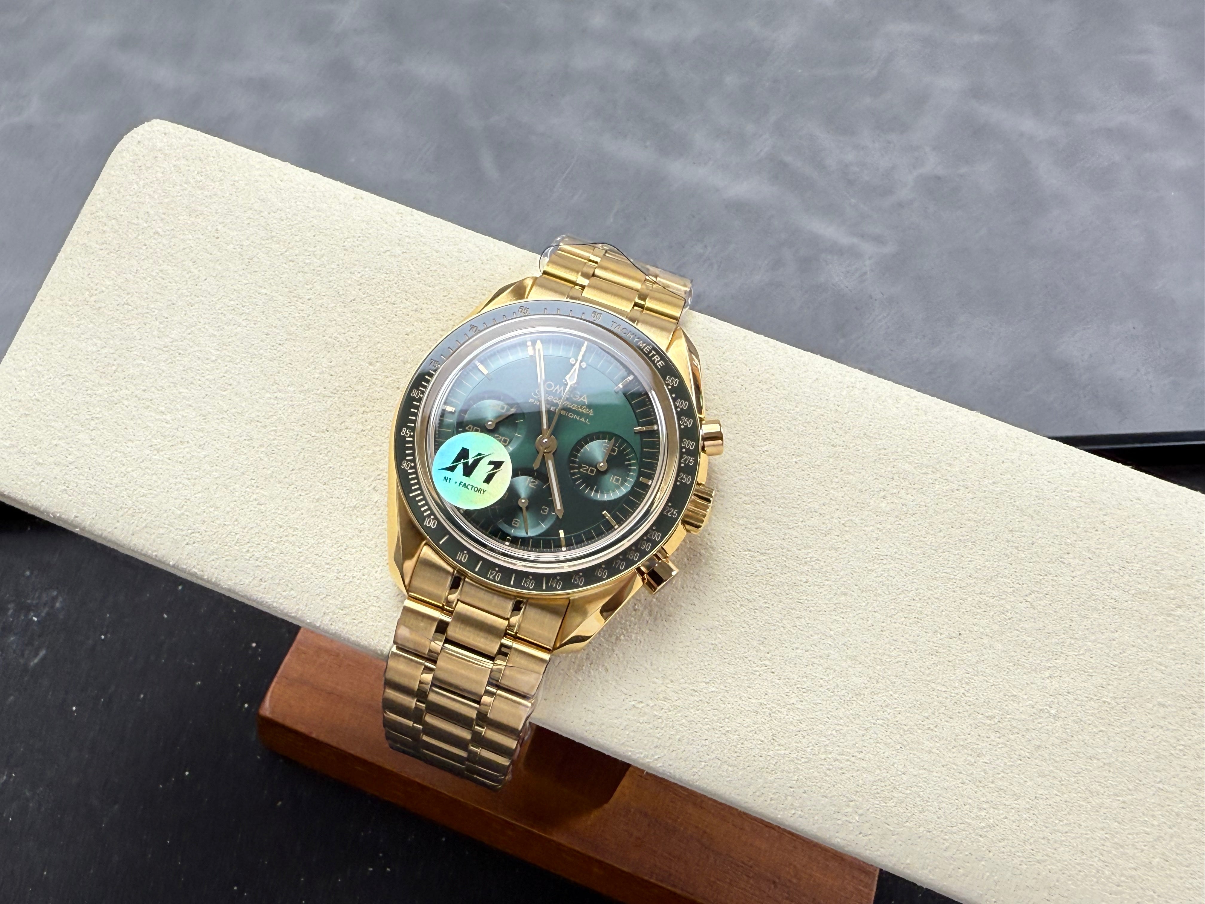 Omega Speedmaster Professional Moonwatch 42mm Yellow Gold Green Dial 233470