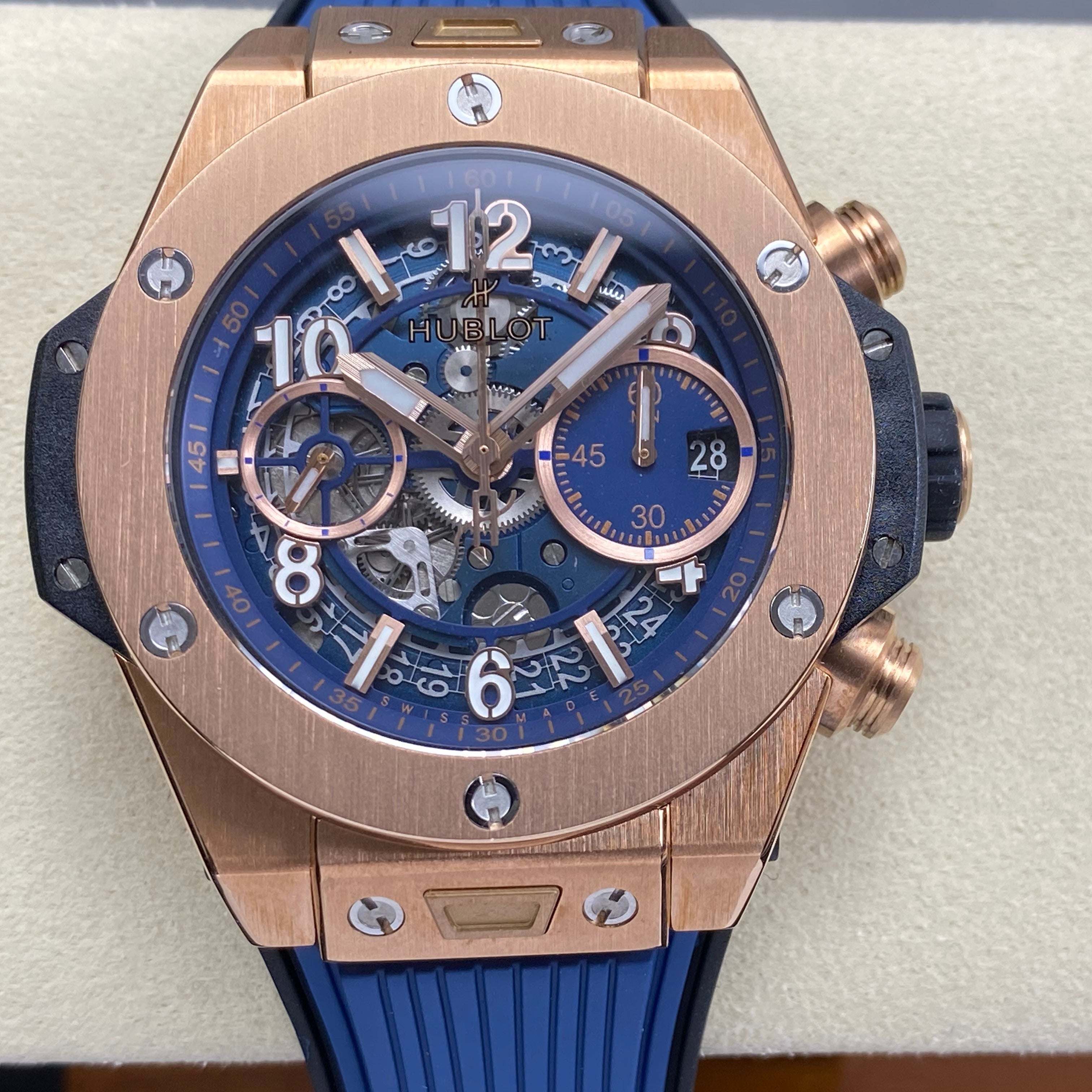 Hublot Big Bang Unico Rose Gold Blue 42mm Blue Rubber Strap Watch