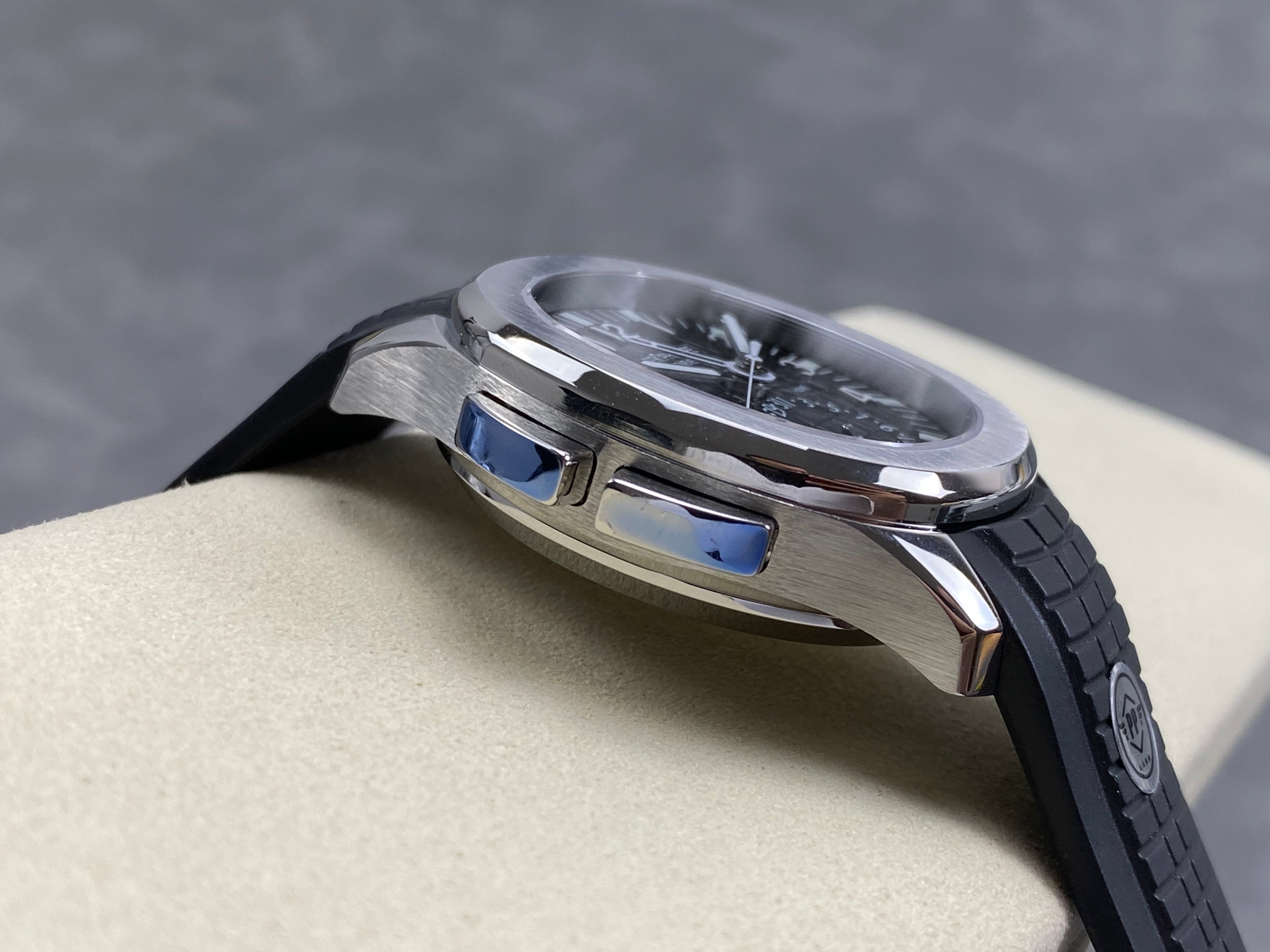 Patek Philippe Aquanaut Travel Time 40mm Black Dial Steel Case